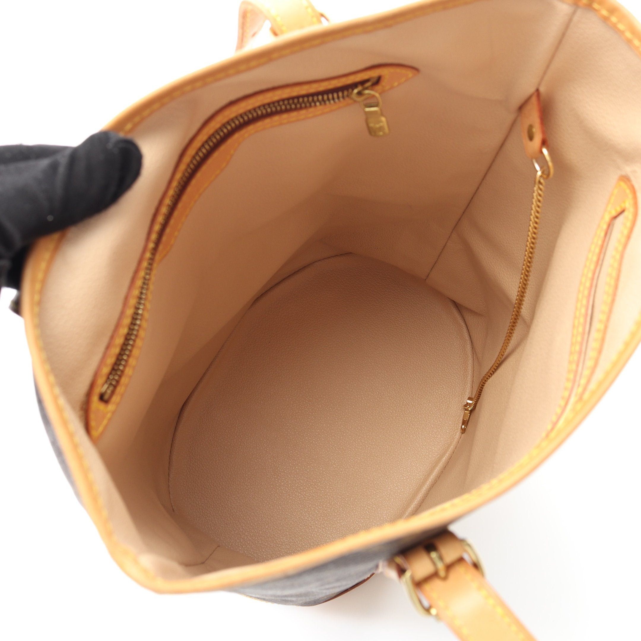 Louis Vuitton Louis Vuitton Bucket Gm Monogram Shoulder Bag Leather Brown Size ONE SIZE - 3 Thumbnail