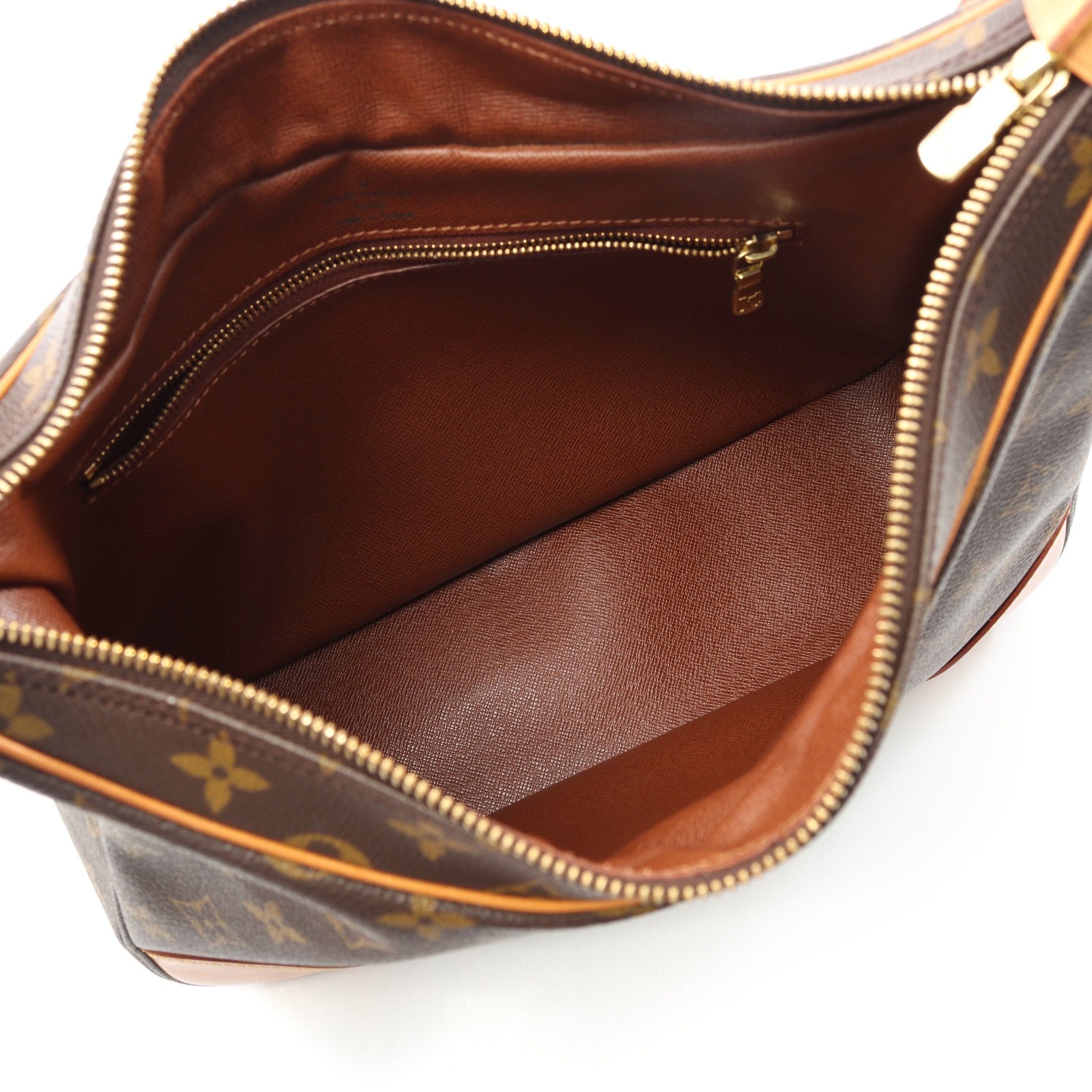 Louis Vuitton Louis Vuitton Boulogne Pm Monogram Shoulder Bag Leather Brown Size ONE SIZE - 3 Thumbnail