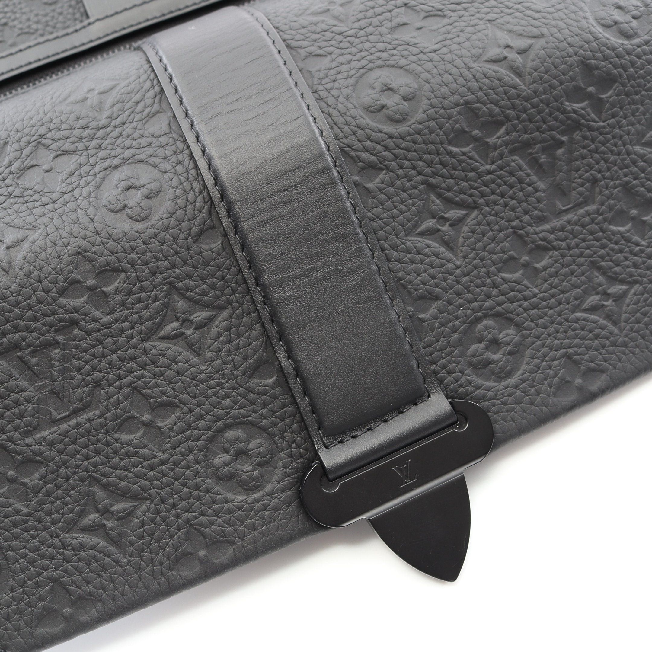 Louis Vuitton Louis Vuitton S-Cape Messenger Monogram Taurillon Shoulder Bag Leather Black Size ONE SIZE - 6 Thumbnail