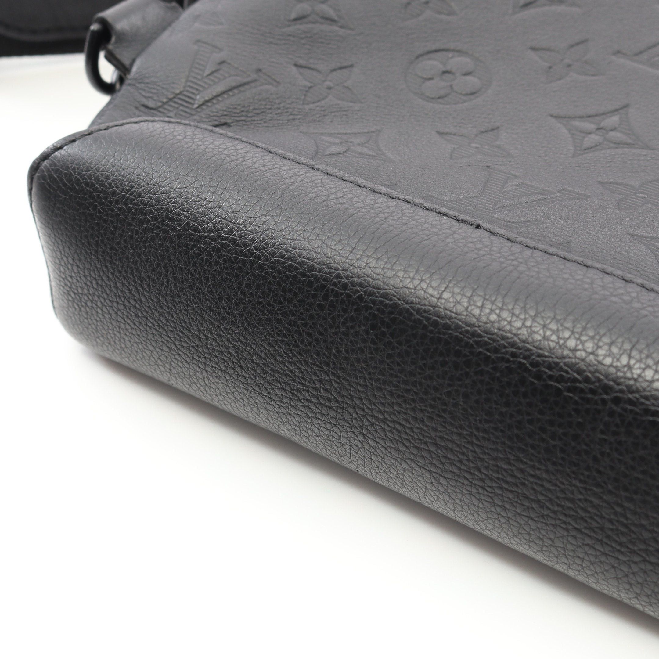 Louis Vuitton Louis Vuitton Duo Sling Bag Monogram Shadow Noir Body Leather Black Size ONE SIZE - 5 Thumbnail