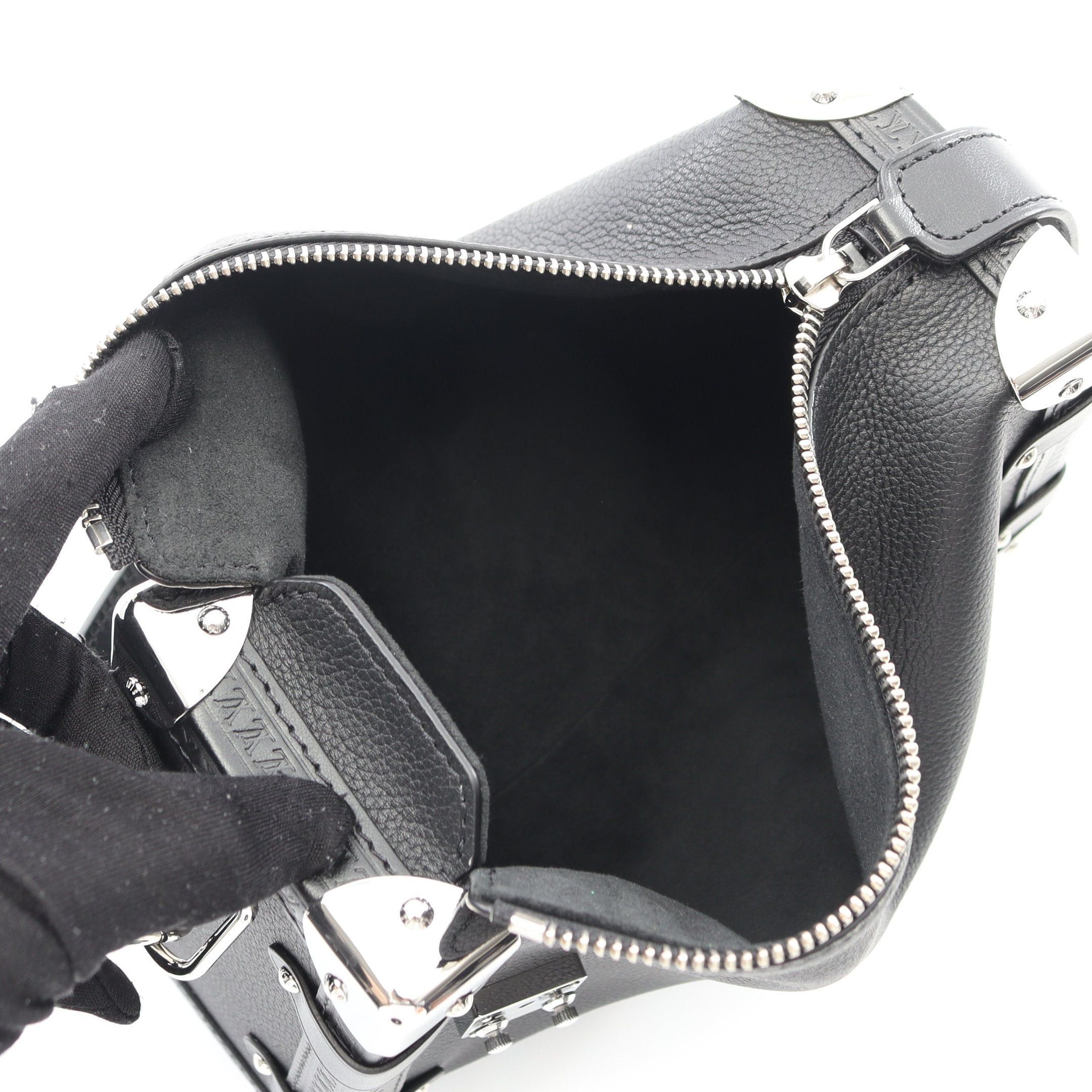 Louis Vuitton Louis Vuitton Side Trunk Mm Noir Handbag Leather Black Size ONE SIZE - 3 Thumbnail