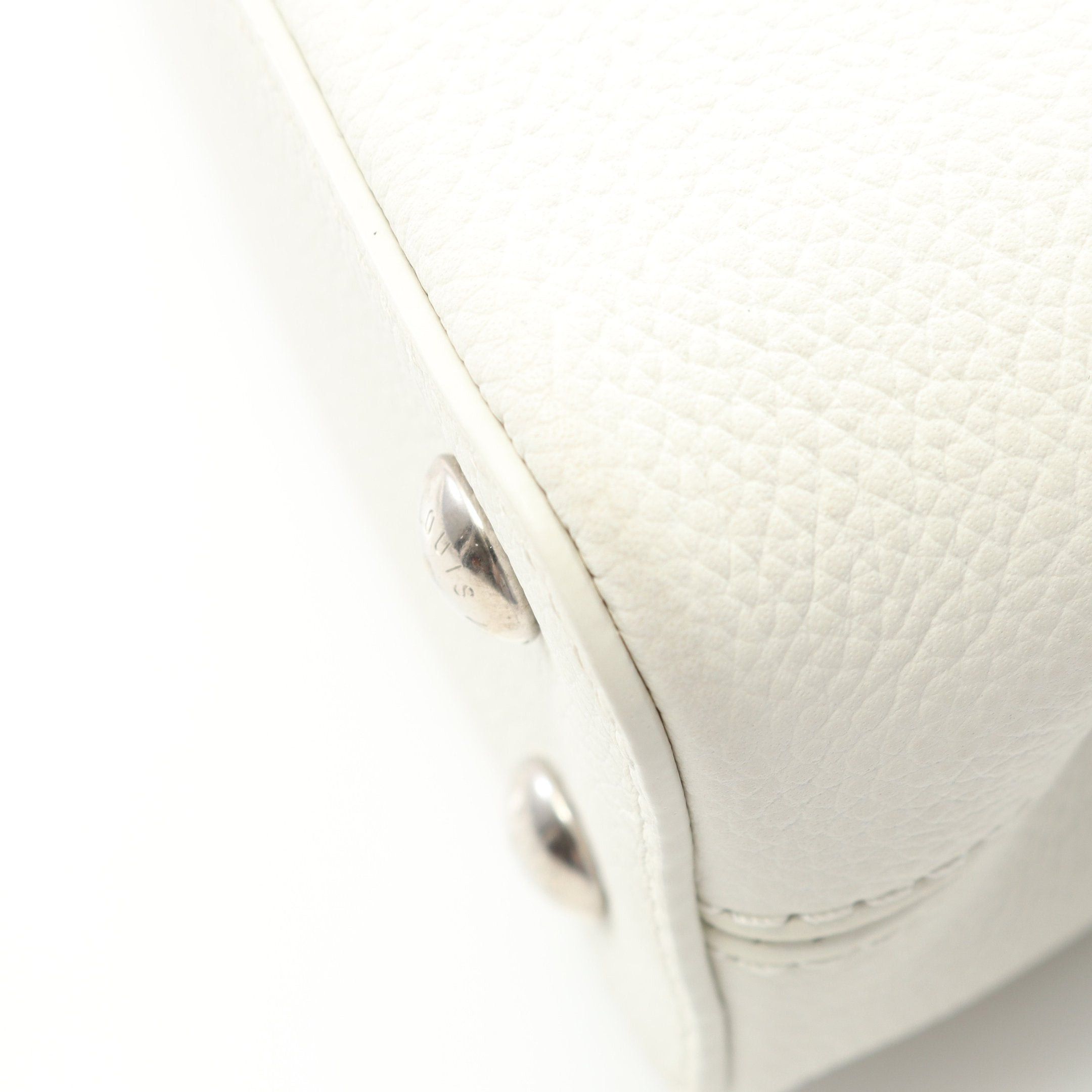 Louis Vuitton Louis Vuitton Capucines Ew Mini Handbag Leather White Size ONE SIZE - 5 Thumbnail
