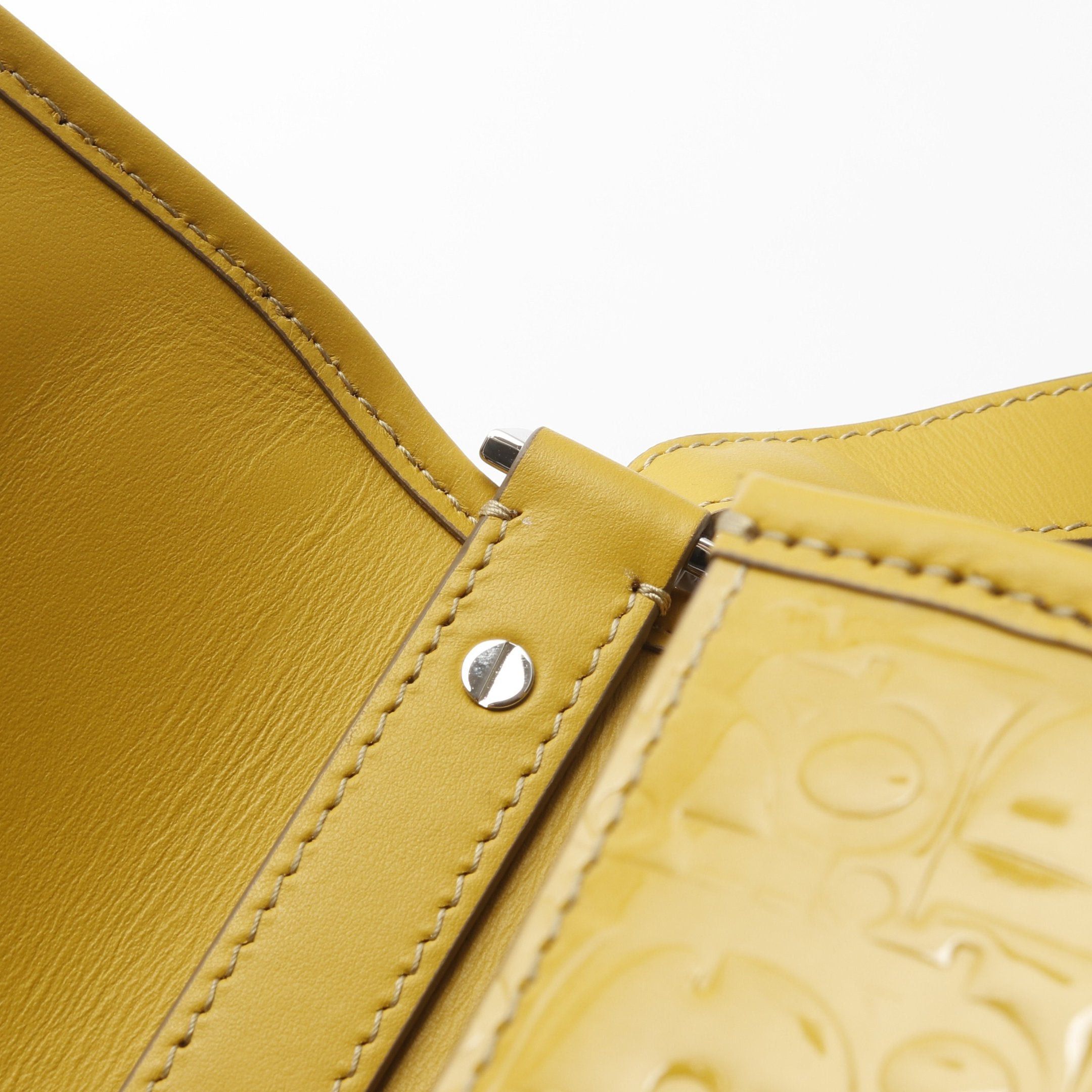 Dior Dior Gallop Oblique Shoulder Bag Embossed Logo Patent Leather Yellow Size ONE SIZE - 9 Thumbnail