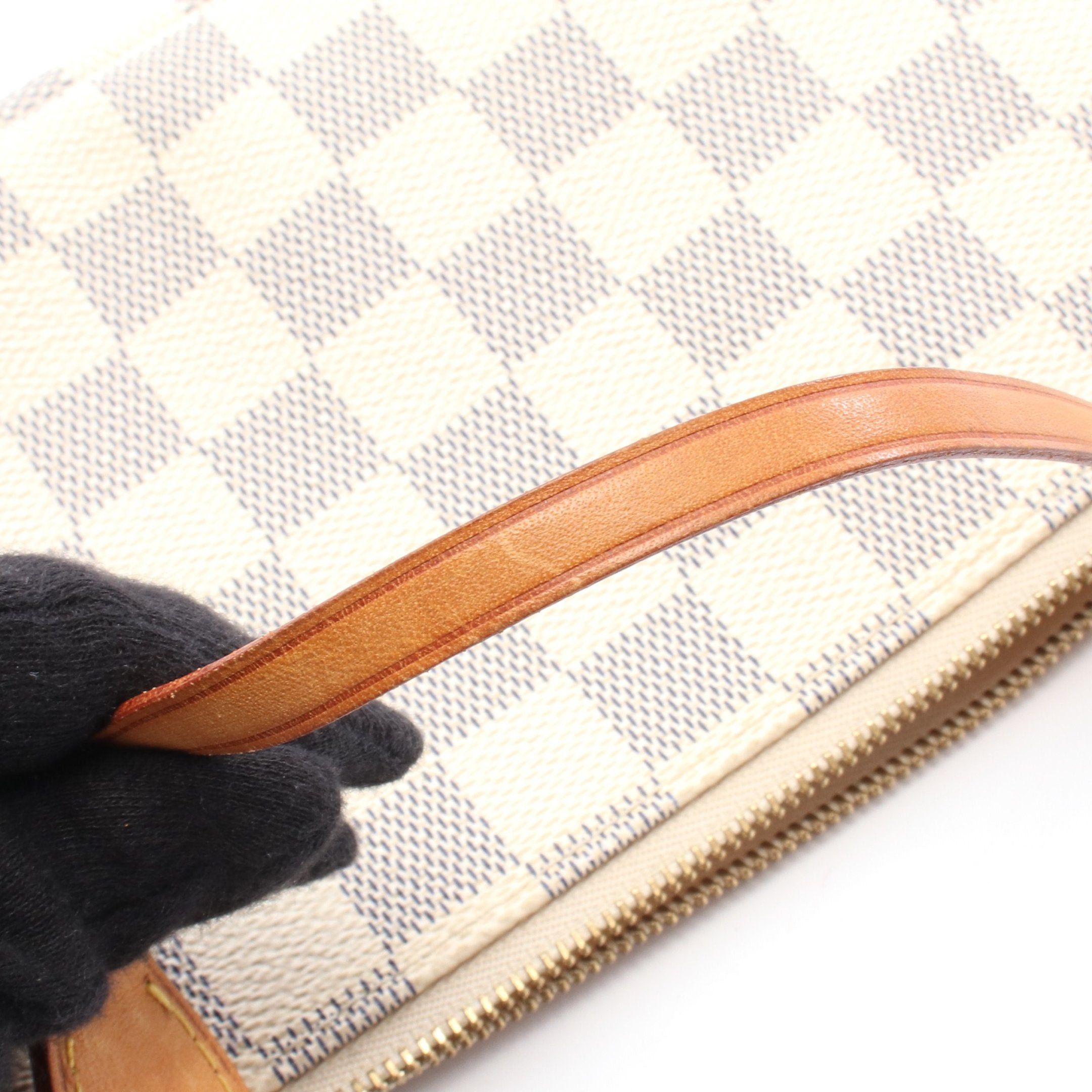 Louis Vuitton Louis Vuitton Pochette Accessoires Damier Azur Handbag Leather White Size ONE SIZE - 6 Thumbnail