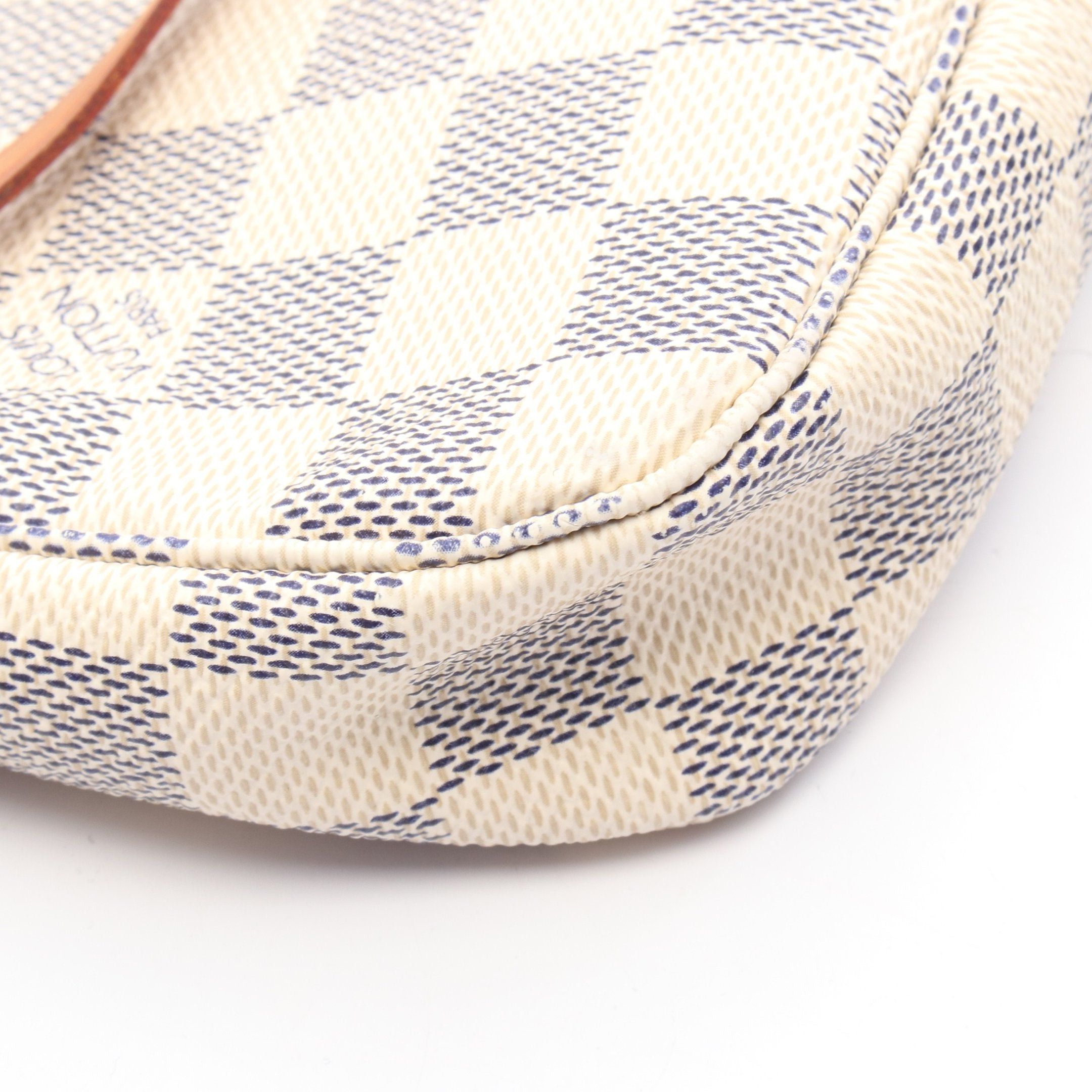 Louis Vuitton Louis Vuitton Pochette Accessoires Damier Azur Handbag Leather White Size ONE SIZE - 8 Thumbnail