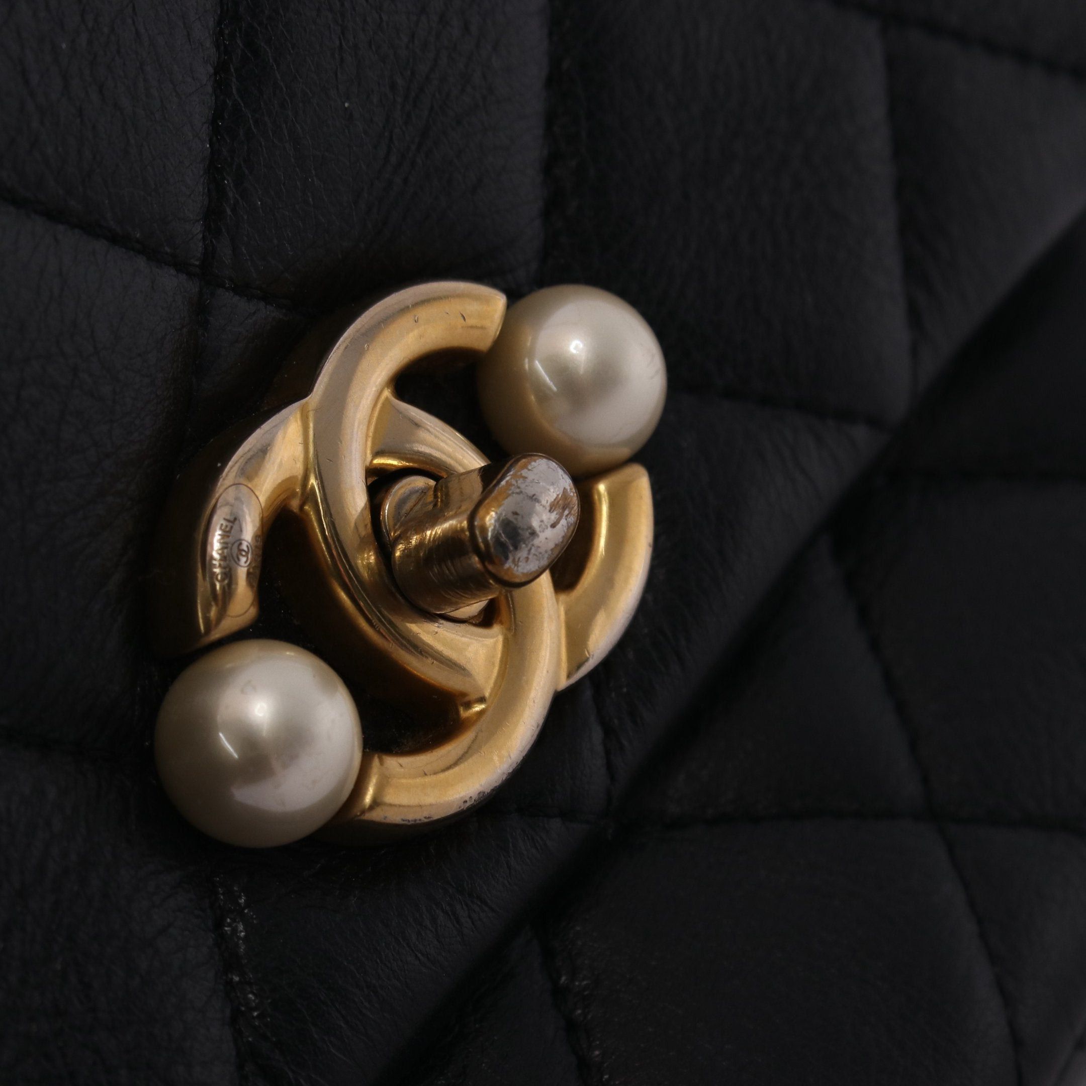 Chanel Chanel Matelasse Chain Shoulder Bag Pearl Decoration Leather Black Gold Hardware Size ONE SIZE - 8 Thumbnail