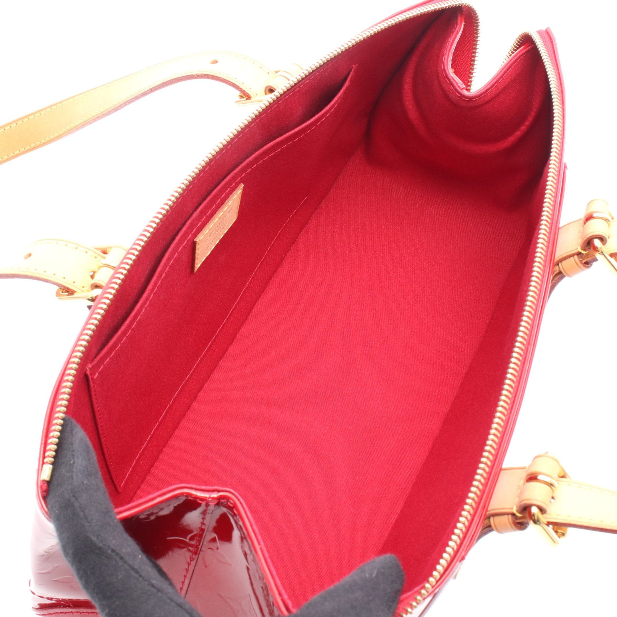 Louis Vuitton Louis Vuitton Rosewood Avenue Monogram Vernis Pomme D'Amour Shoulder Bag Leather Red Size ONE SIZE - 3 Thumbnail