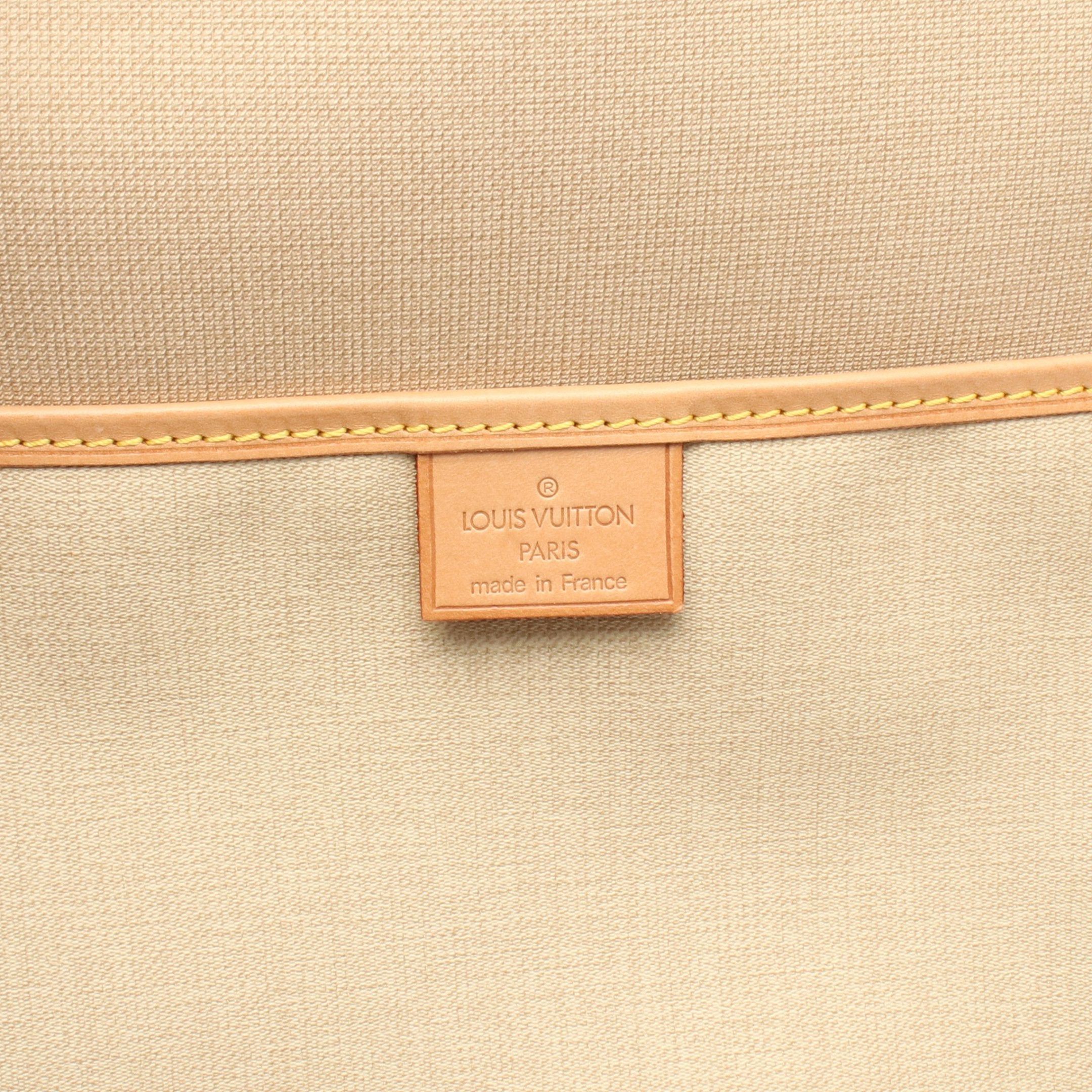 Louis Vuitton Louis Vuitton Excursion Monogram Handbag Leather Brown Size ONE SIZE - 4 Thumbnail