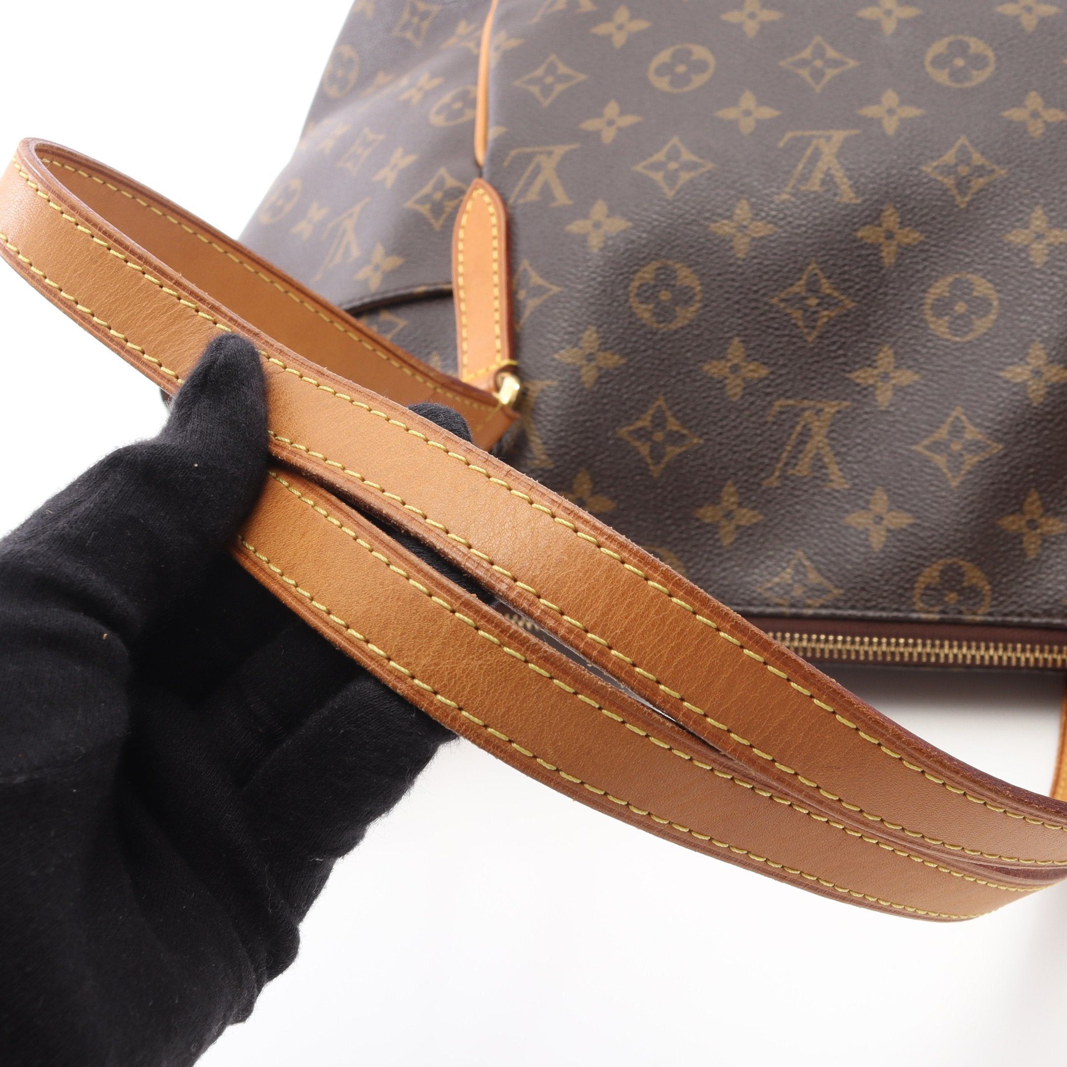 Louis Vuitton Louis Vuitton Totally Mm Monogram Shoulder Bag Tote Leather Brown Size ONE SIZE - 6 Thumbnail
