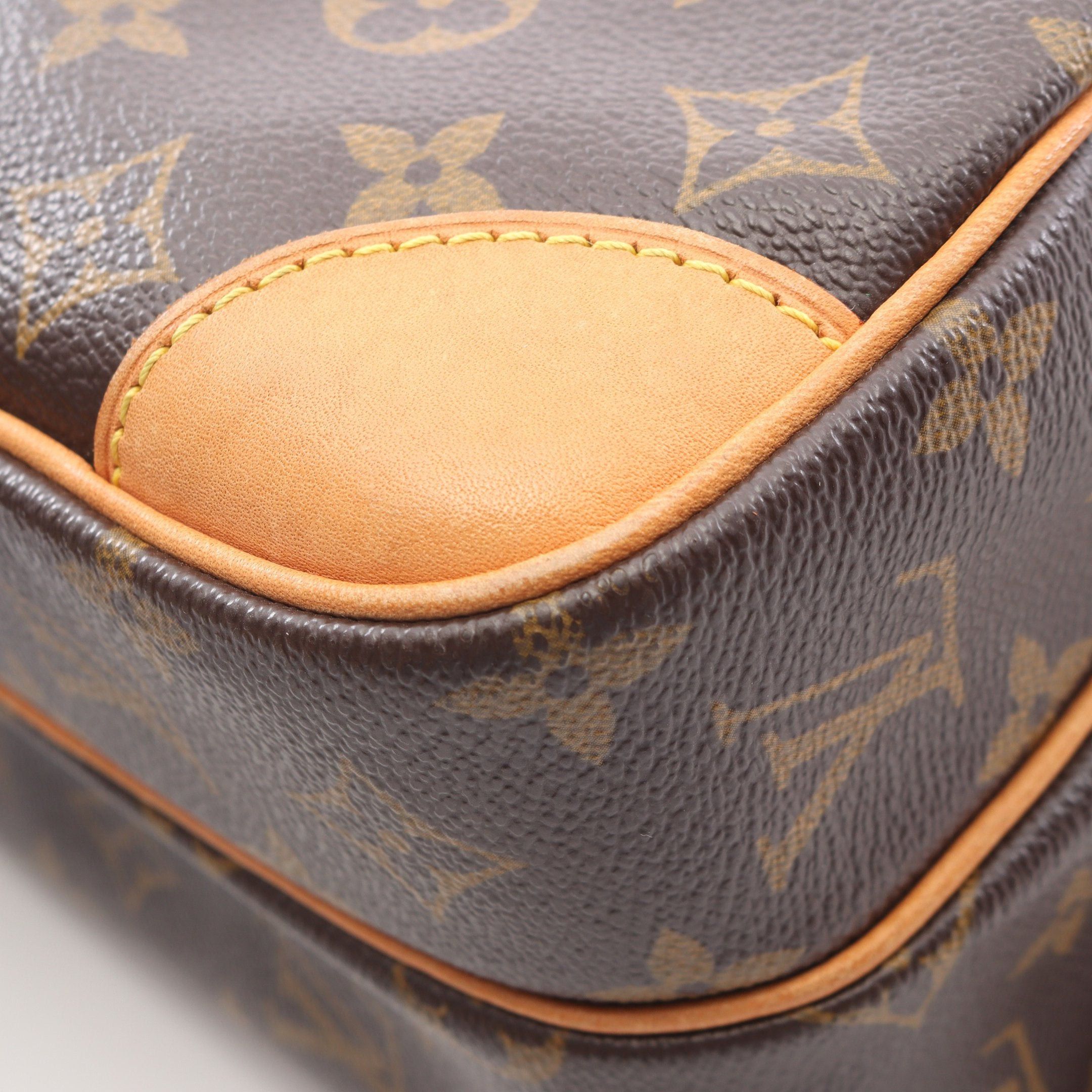 Louis Vuitton Louis Vuitton Nil Monogram Shoulder Bag Leather Brown Size ONE SIZE - 7 Thumbnail