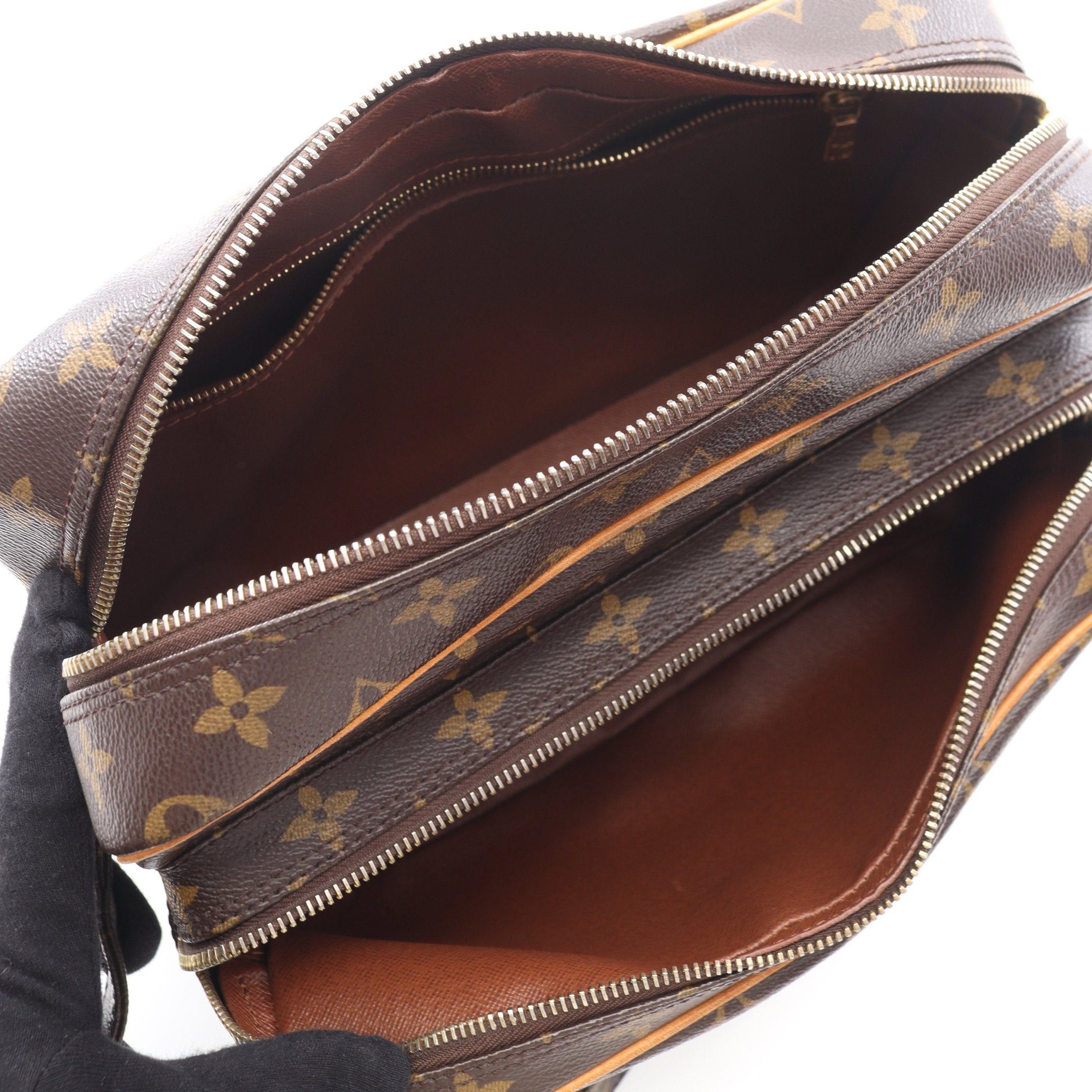 Louis Vuitton Louis Vuitton Nil Monogram Shoulder Bag Leather Brown Size ONE SIZE - 3 Thumbnail