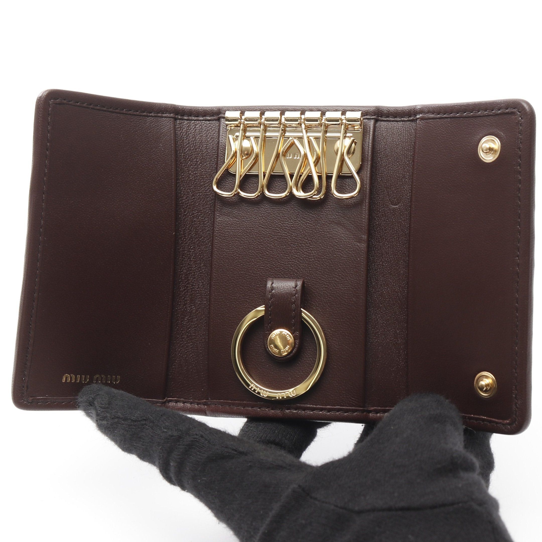 Miu Miu Matelasse 6 Key Case Leather Dark Brown