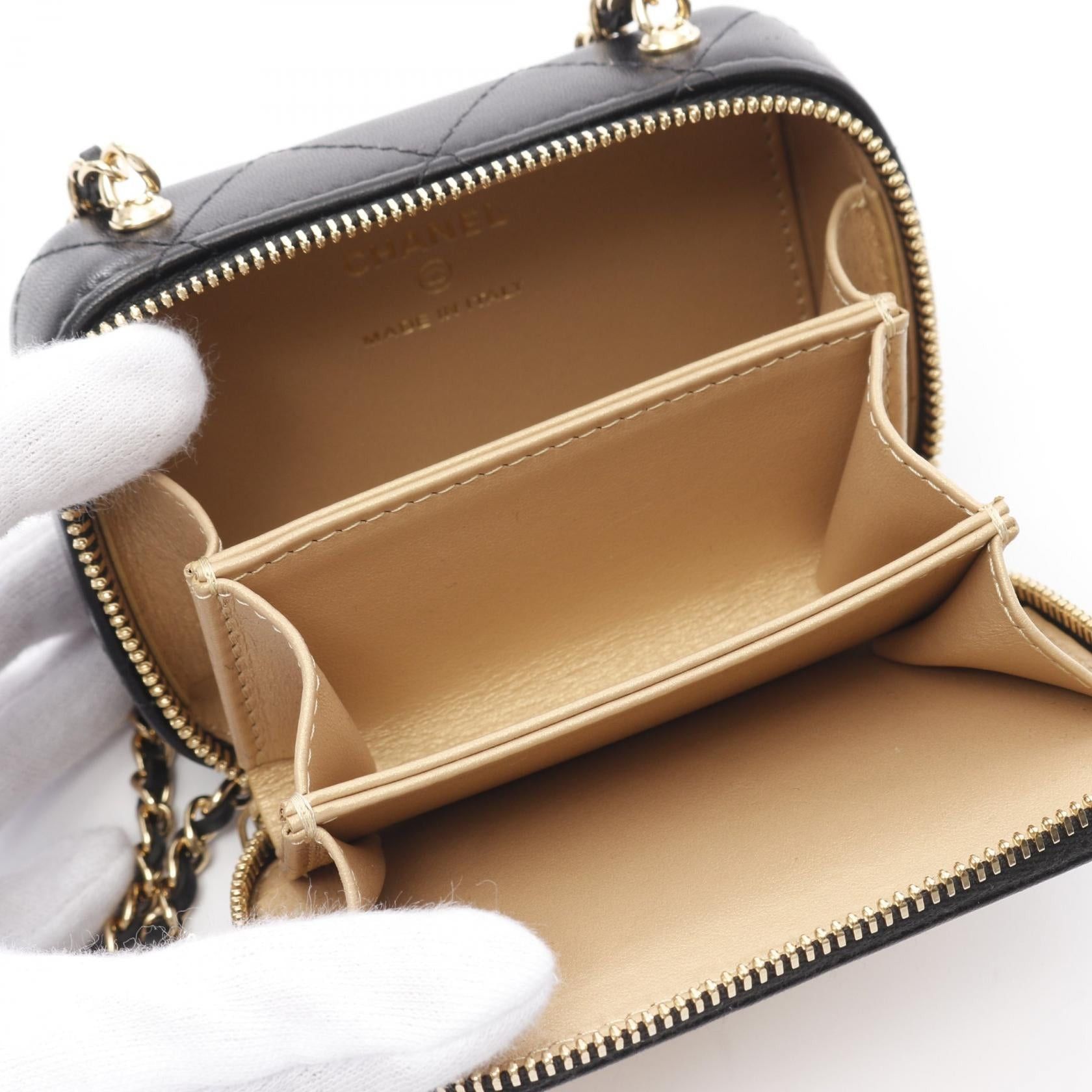Chanel Chanel Matelasse Vanity Mini Card Case Chain Shoulder Bag Lambskin Black Gold Hardware Size ONE SIZE - 3 Thumbnail