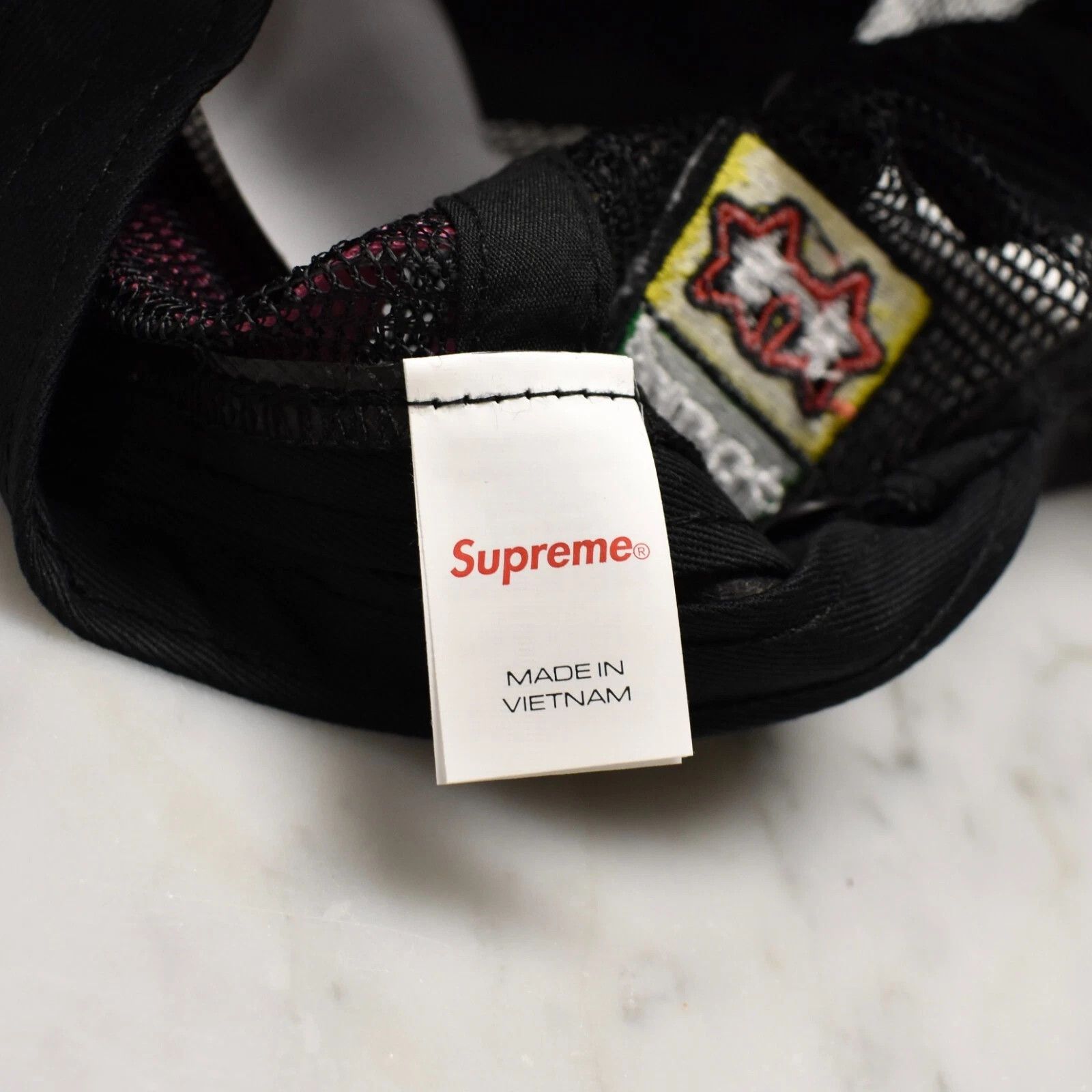 Jeff Hamilton × Supreme Supreme Jeff Hamilton Spongebob Racing Trucker Hat Black Size ONE SIZE - 6 Thumbnail
