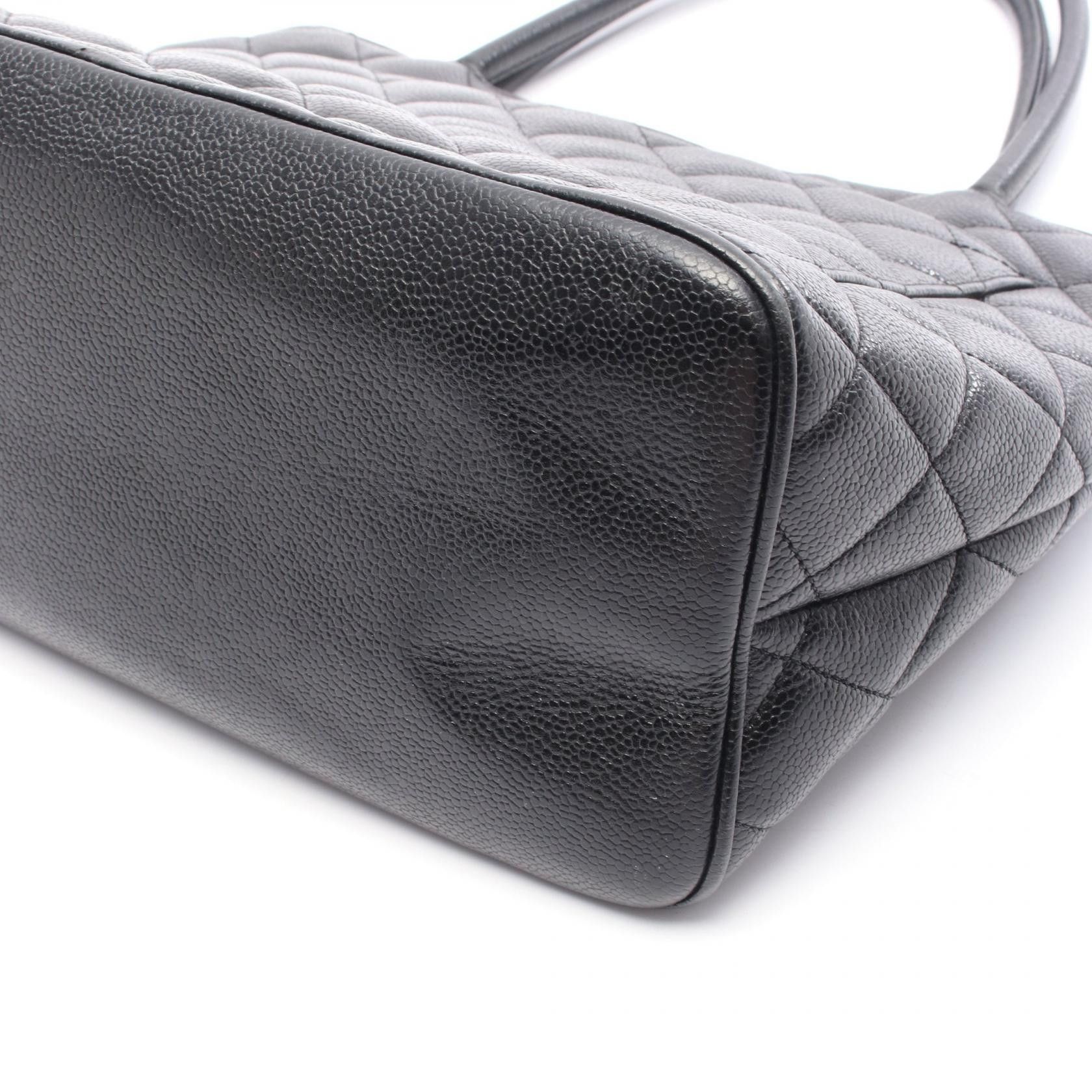 Chanel Chanel Chanel Reissue Tote Calf Tote Bag Leather Tote Bag A01804 Size ONE SIZE - 9 Thumbnail