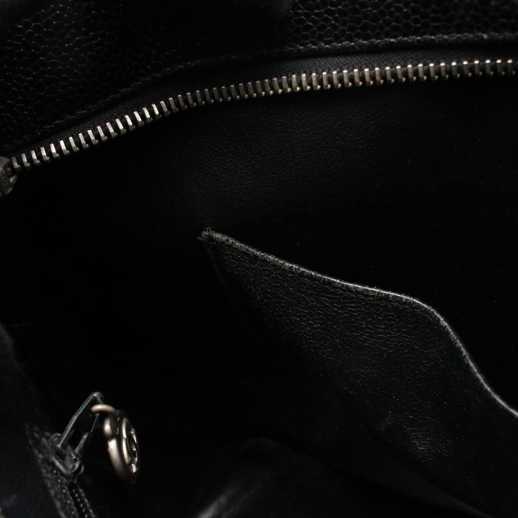Chanel Chanel Chanel Reissue Tote Calf Tote Bag Leather Tote Bag A01804 Size ONE SIZE - 6 Thumbnail