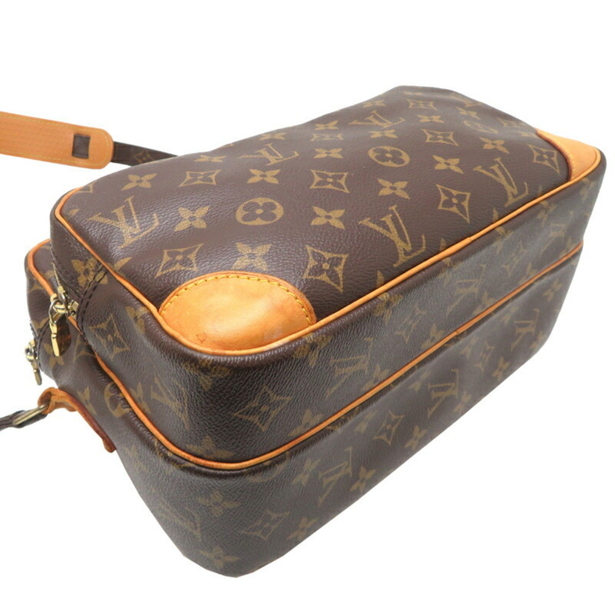 Louis Vuitton Louis Vuitton Nile shoulder Size ONE SIZE - 5 Thumbnail