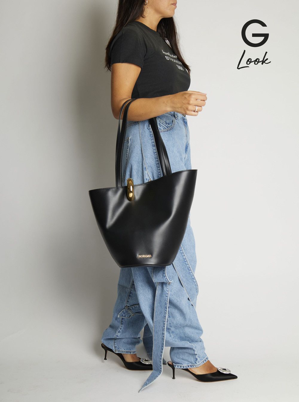 Jacquemus 'Le Bambola' Black Medium Shoulder Bag with Impressed Logo Lettering on the Front and Ring Closure on the Front in Leather for Women Size ONE SIZE - 6 Thumbnail