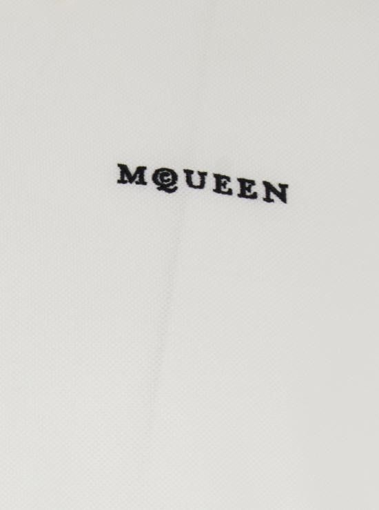 Alexander McQueen ALEXANDER MCQUEEN Men Tops 839229QXAAK9000 White Size US XL / EU 56 / 4 - 3 Thumbnail