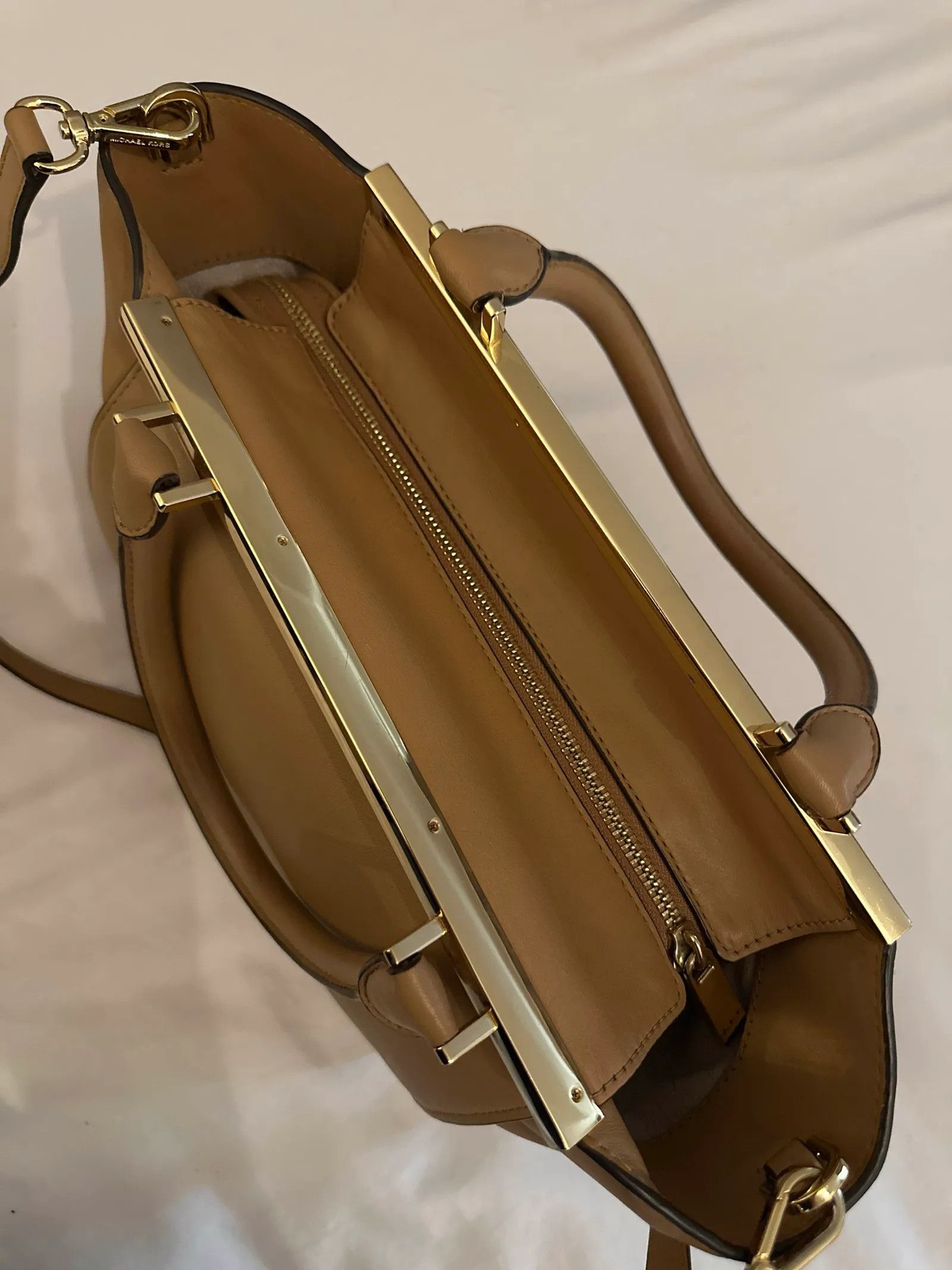 Michael Kors Michael Kors Bucket Bag Size ONE SIZE - 4 Thumbnail
