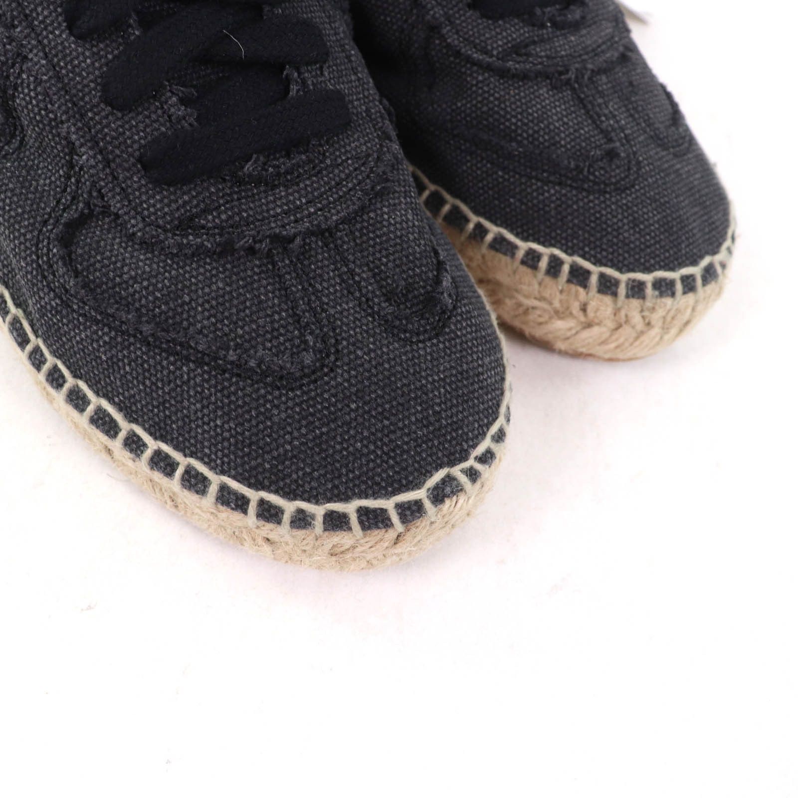 Maison Margiela Maison Martin Margiela Maison Margiela 22 S38WS0192 Espadrilles Lace-up Denim Clogs Denim Shoes S38WS0192 DUTY FREE for USA Size ONE SIZE - 8 Thumbnail