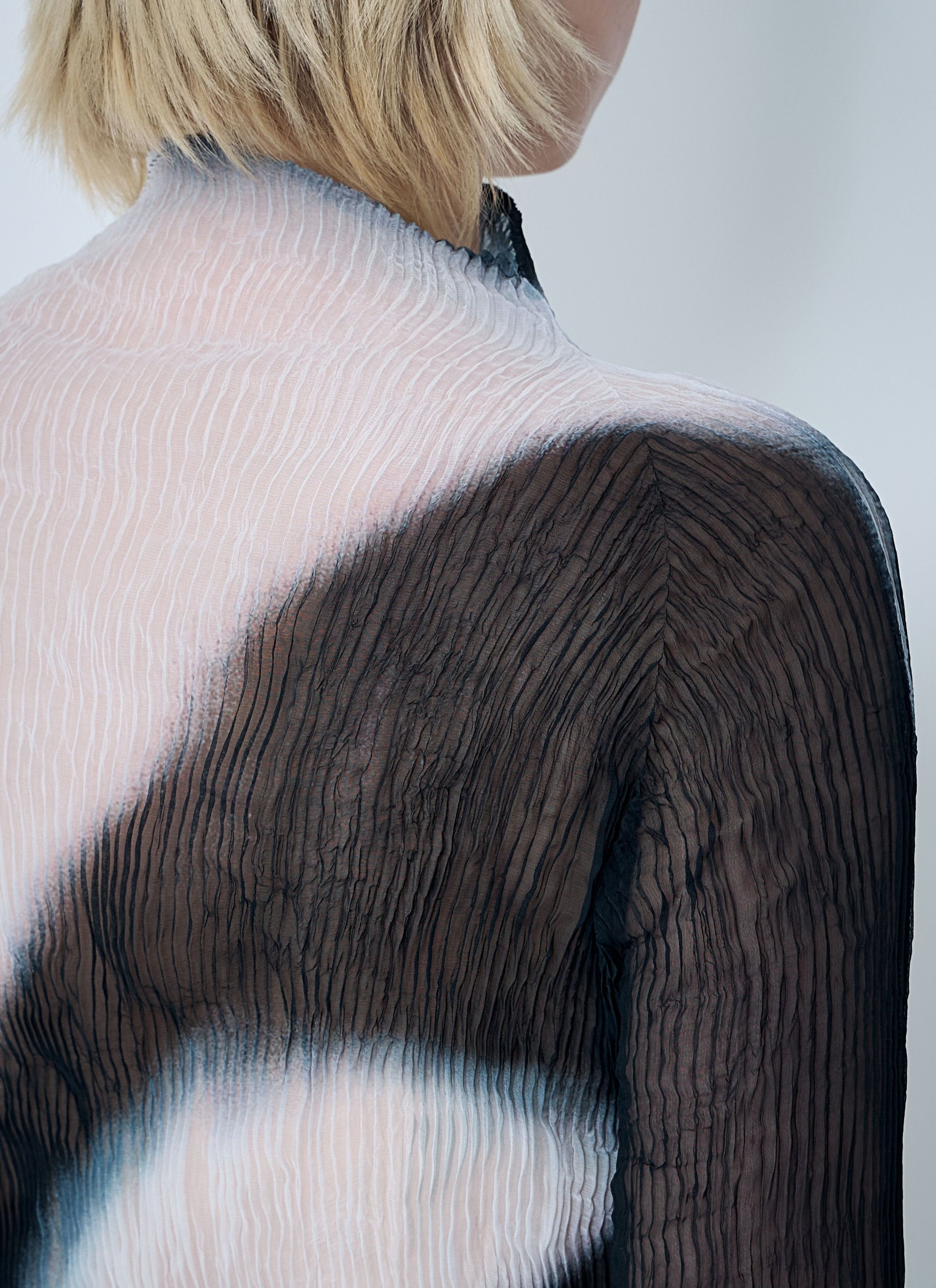 ISSEY MIYAKE◆ SHADOW STUDY SHIRT Issey Miyake Shadow Study abstract-print button-up Shirt