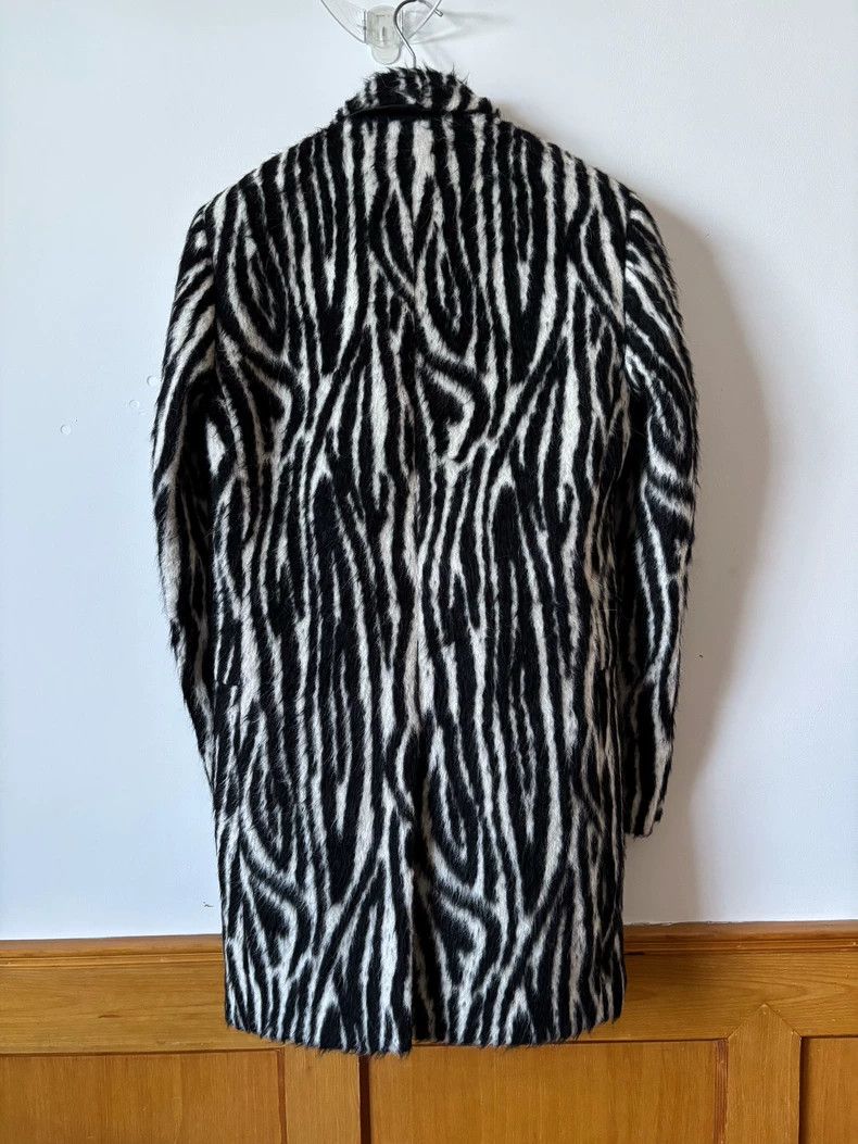 Saint Laurent Paris Saint Laurent Zebra Print Wool Coat Size US L / EU 52-54 / 3 - 3 Thumbnail