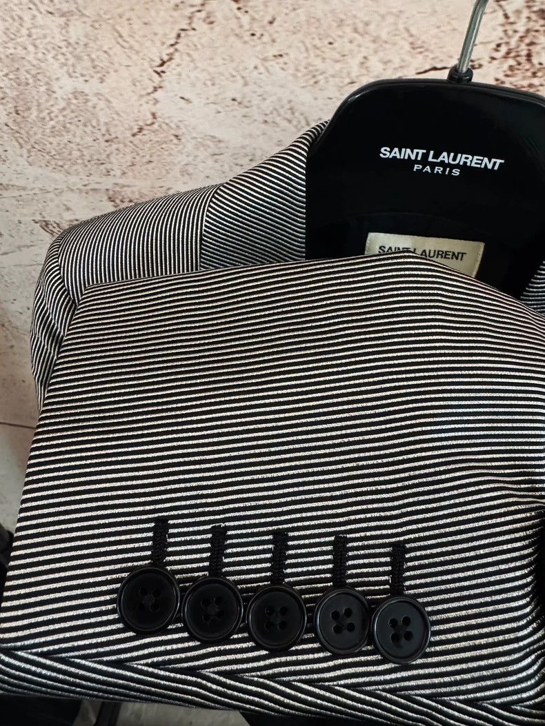 Saint Laurent Paris Saint Laurent Striped Suit Jacket for Women Size US S / EU 44-46 / 1 - 4 Thumbnail