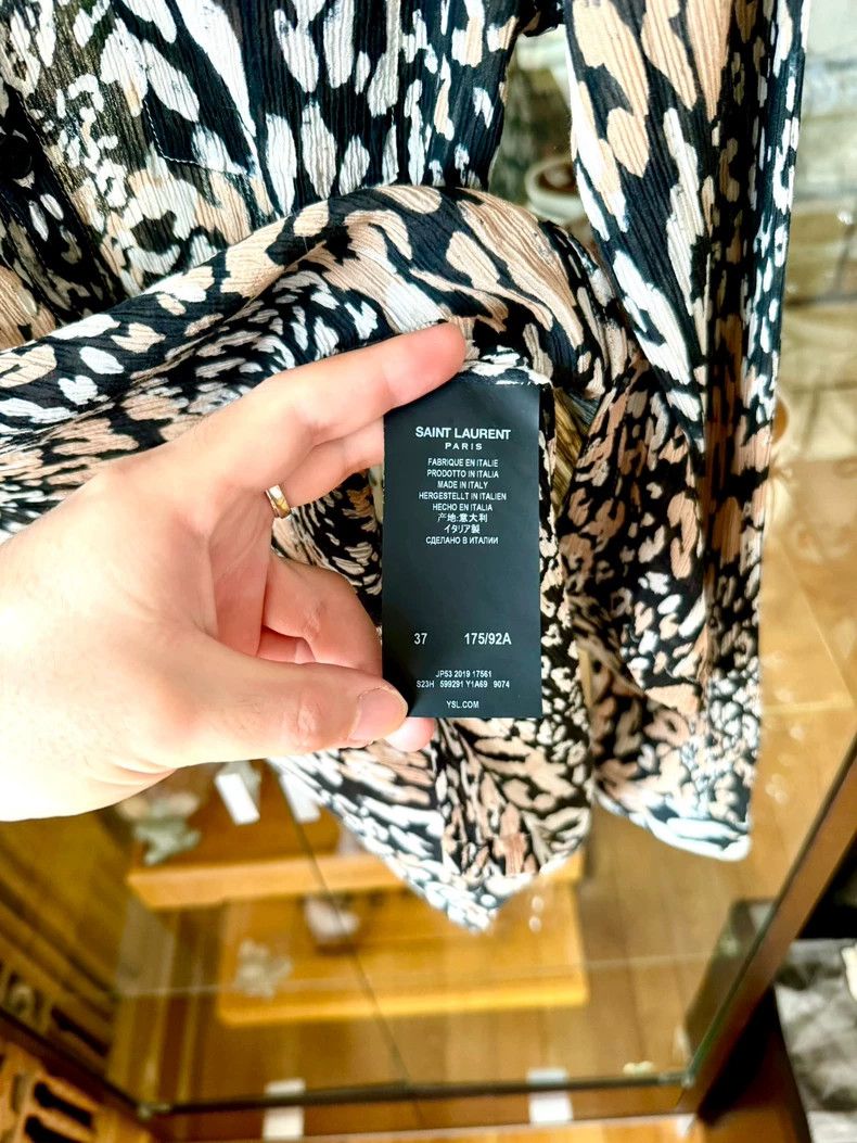 Saint Laurent Paris Saint Laurent Leopard Print Silk Shirt Size US S / EU 44-46 / 1 - 5 Thumbnail