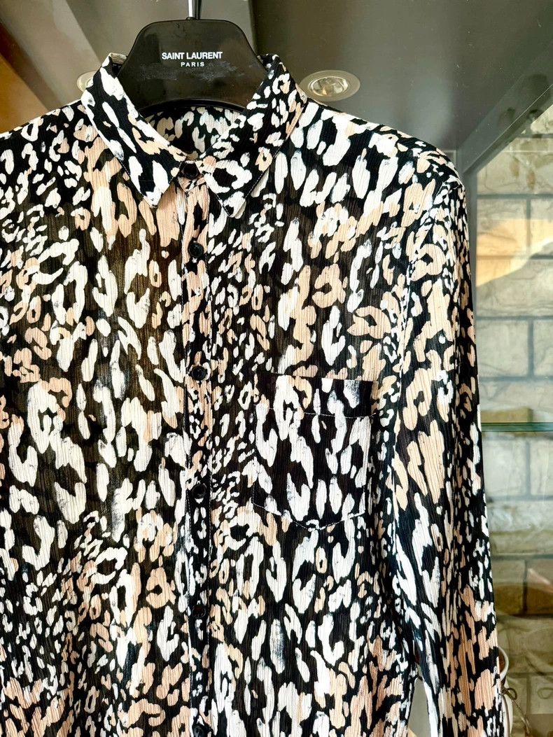Saint Laurent Paris Saint Laurent Leopard Print Silk Shirt Size US S / EU 44-46 / 1 - 2 Thumbnail