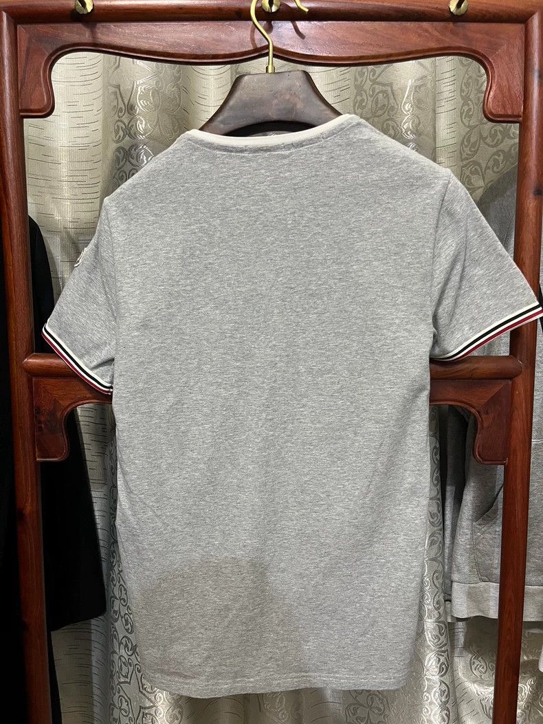 Moncler Moncler Short Sleeve T-shirt Size M Size US M / EU 48-50 / 2 - 2 Thumbnail