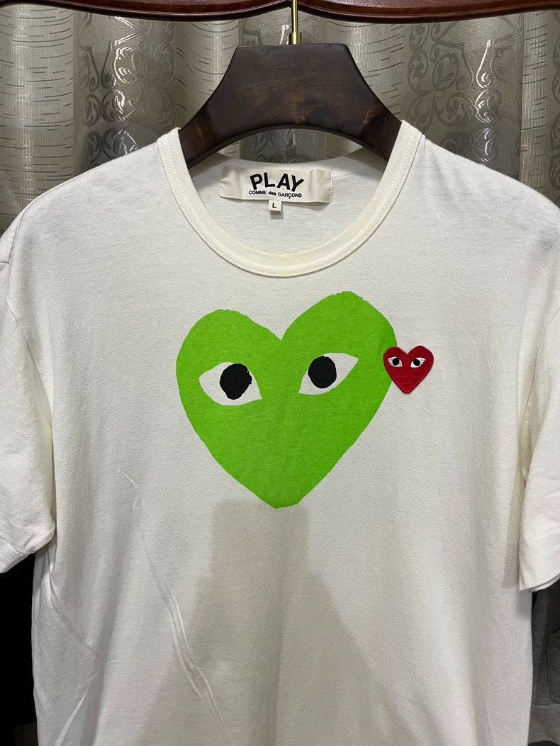 Comme des Garcons PLAY CDG Play Men's Short Sleeve T-shirt Size L Size US L / EU 52-54 / 3 - 2 Thumbnail