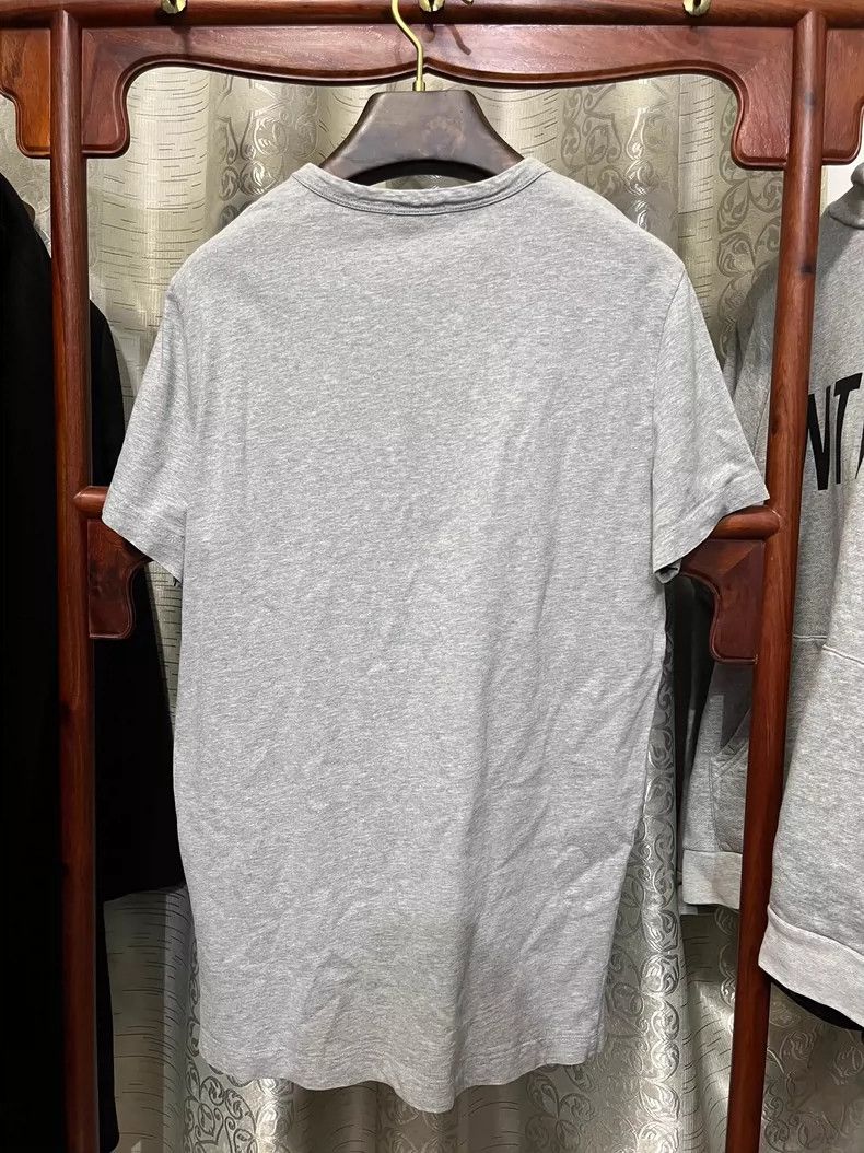 Moncler Moncler Classic Short Sleeve T-Shirt for Summer Size US M / EU 48-50 / 2 - 2 Thumbnail
