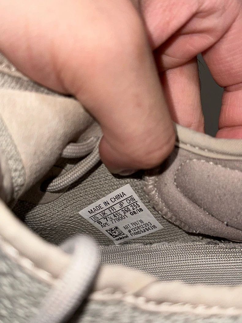 Adidas Yeezy 350 Sesame Colorway Size 41.5 Size US 9.5 / EU 42-43 - 6 Thumbnail