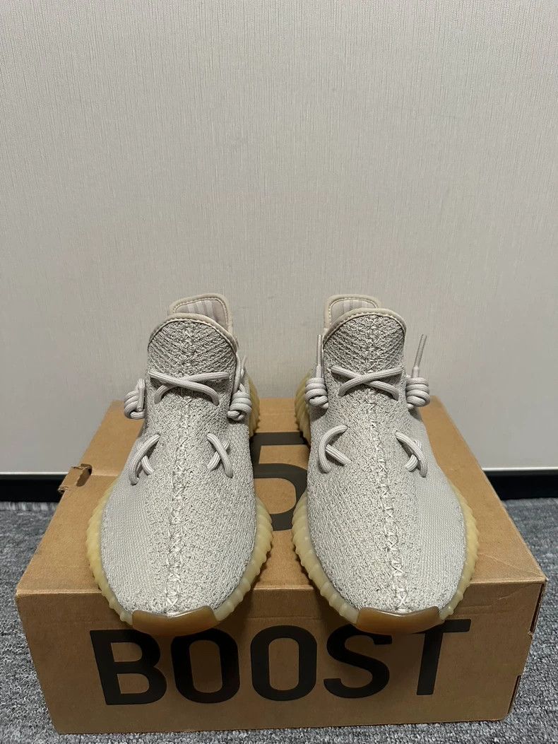 Adidas Yeezy 350 Sesame Colorway Size 41.5 Size US 9.5 / EU 42-43 - 2 Thumbnail