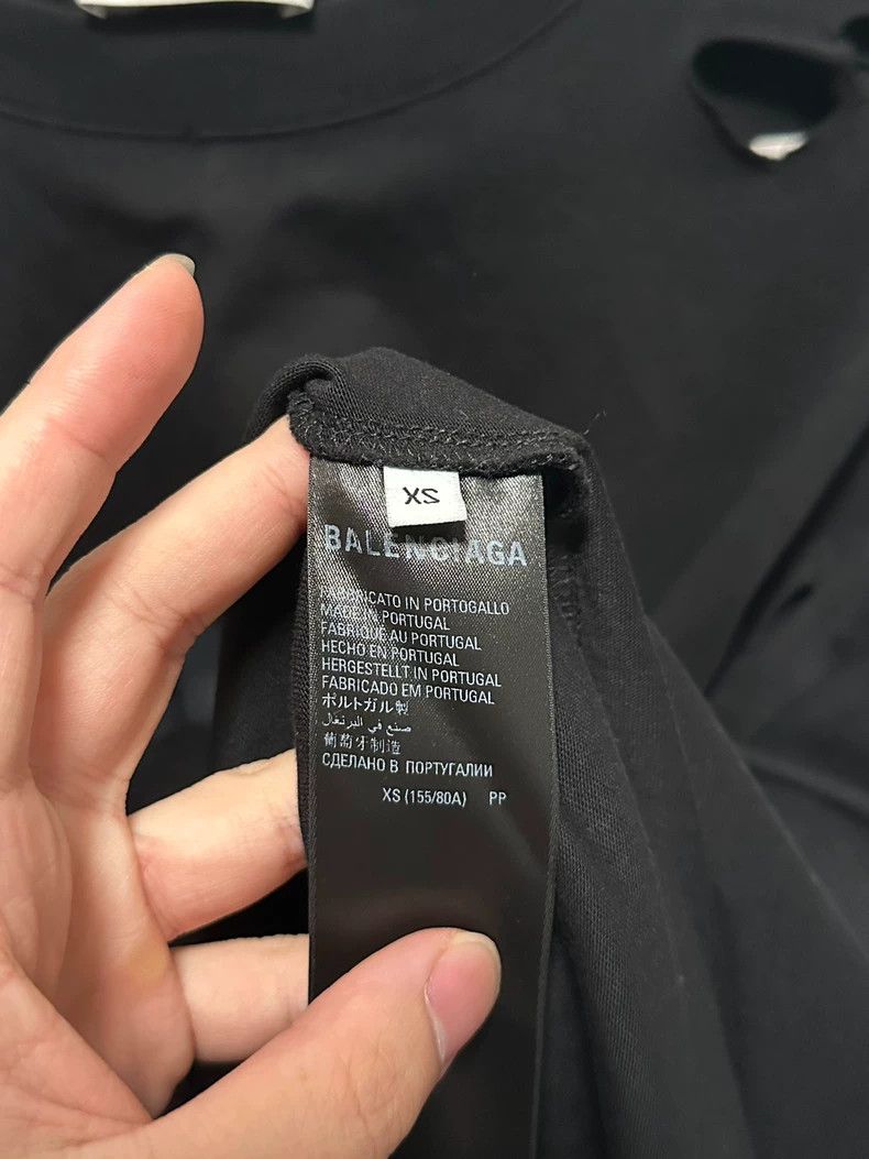 Balenciaga Balenciaga Distressed Black Logo Short Sleeve Shirt Size US XS / EU 42 / 0 - 5 Thumbnail