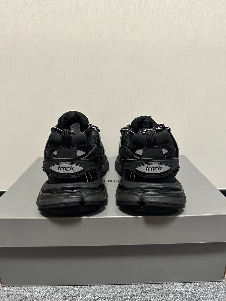 Balenciaga Balenciaga Track Shoes with Complete Accessories Set Size US 9 / EU 42 - 3 Thumbnail