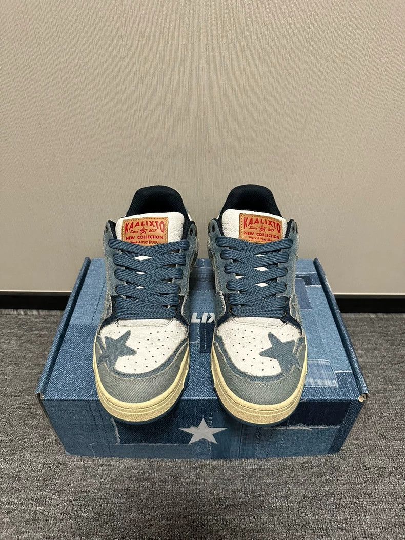 Levi's Wrangler Stars "Rodeo" Sneakers in Blue Size US 9 / EU 42 - 2 Thumbnail