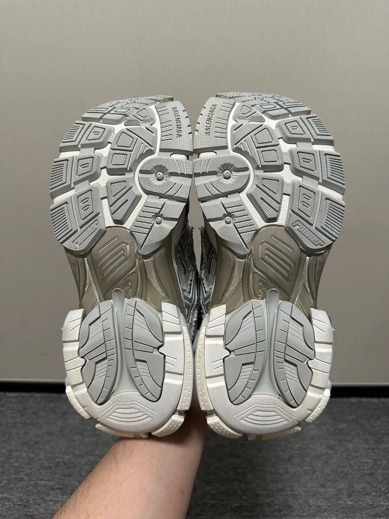 Balenciaga Balenciaga Runner Sneakers Gray Size 36 Size US 5.5 / EU 38 - 5 Thumbnail