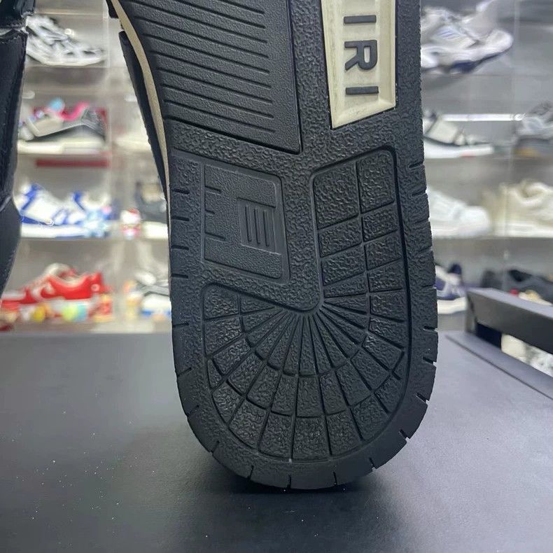 Amiri AMIRI Leather Low-Top Sneakers Black and White Size US 10.5 / EU 43-44 - 8 Thumbnail