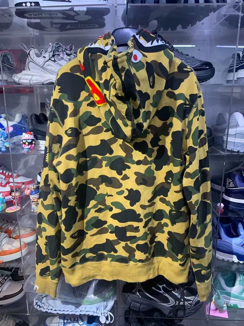 Bape Bape Camouflage Zip-Up Hoodie Size XL Size US XL / EU 56 / 4 - 2 Thumbnail