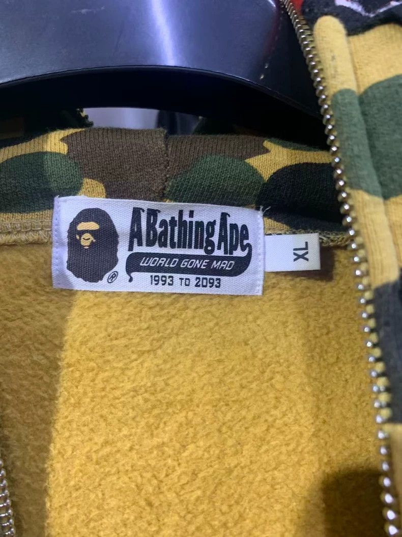 Bape Bape Camouflage Zip-Up Hoodie Size XL Size US XL / EU 56 / 4 - 3 Thumbnail
