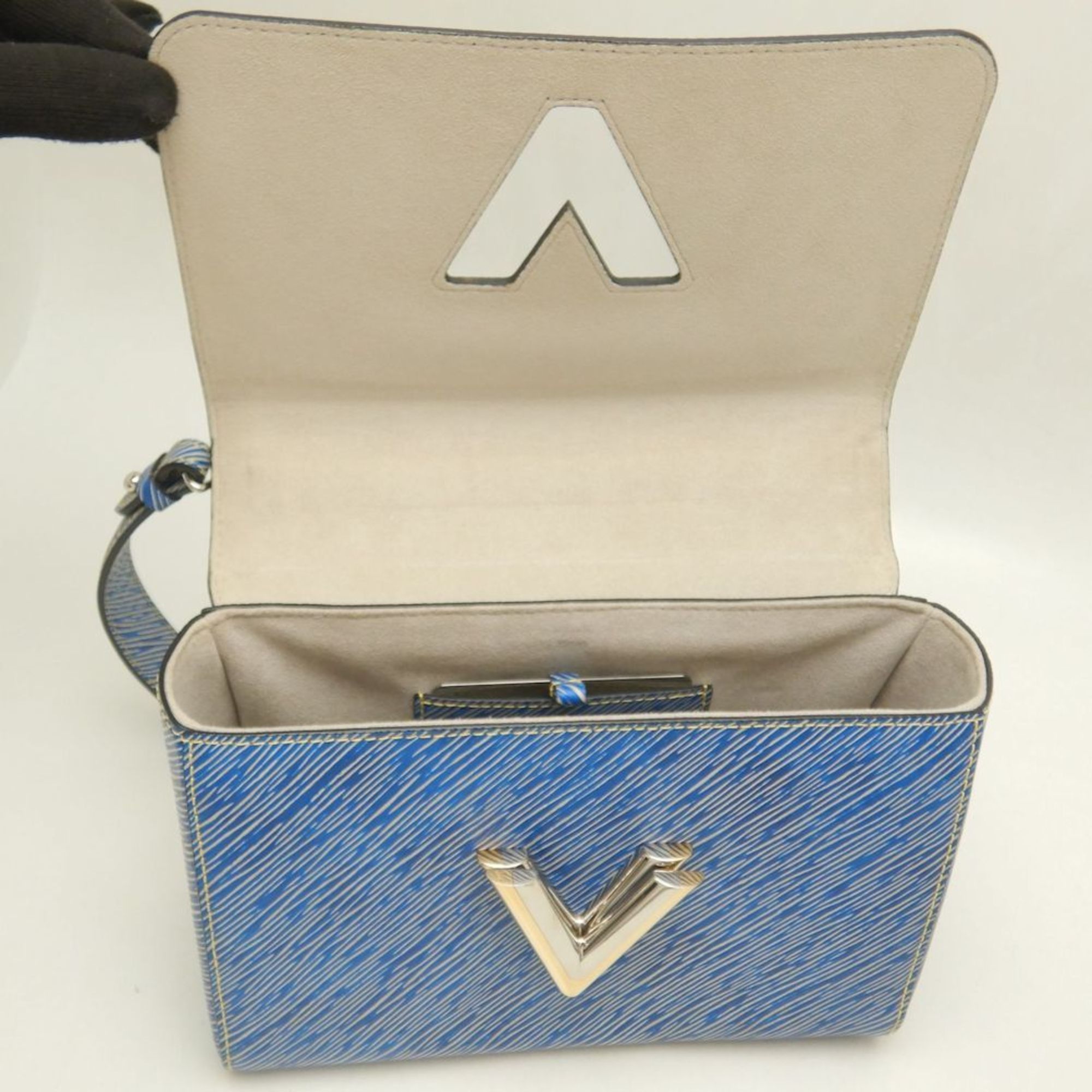 Louis Vuitton Louis Vuitton Twist shoulder Size ONE SIZE - 9 Thumbnail