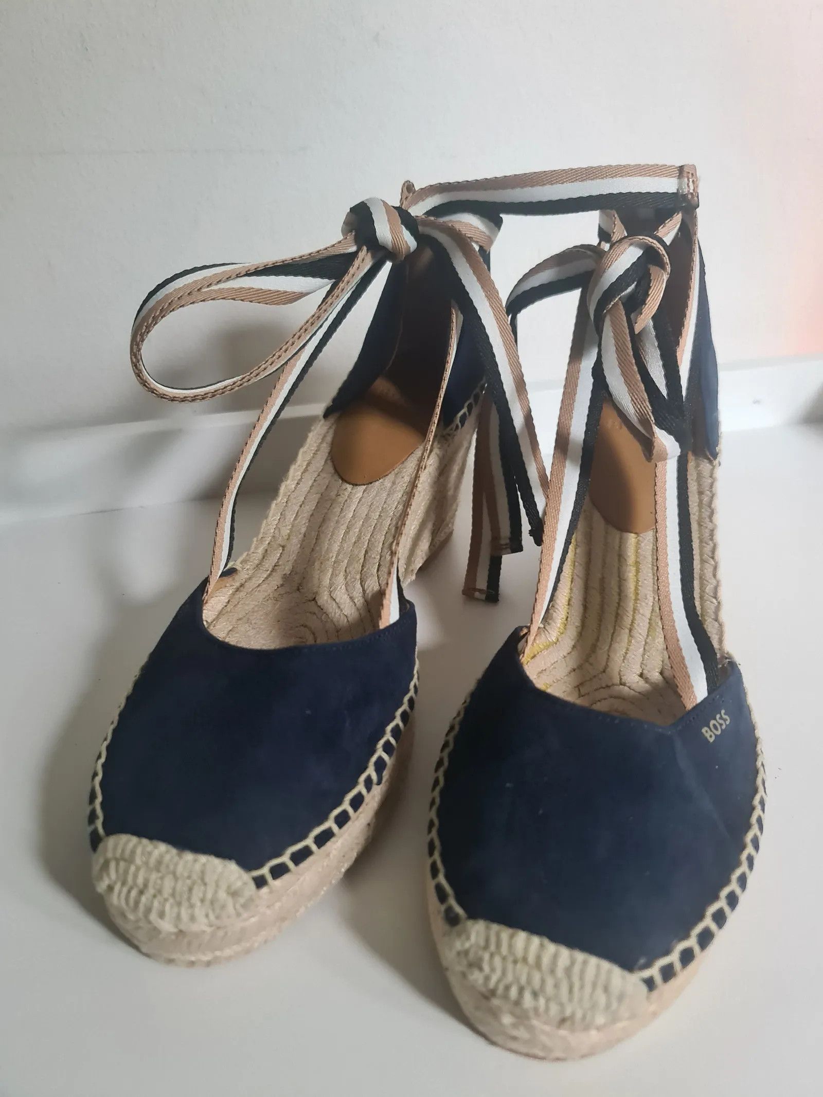 Hugo Boss Hugo Boss Heels Size US 10 / IT 40 - 3 Thumbnail