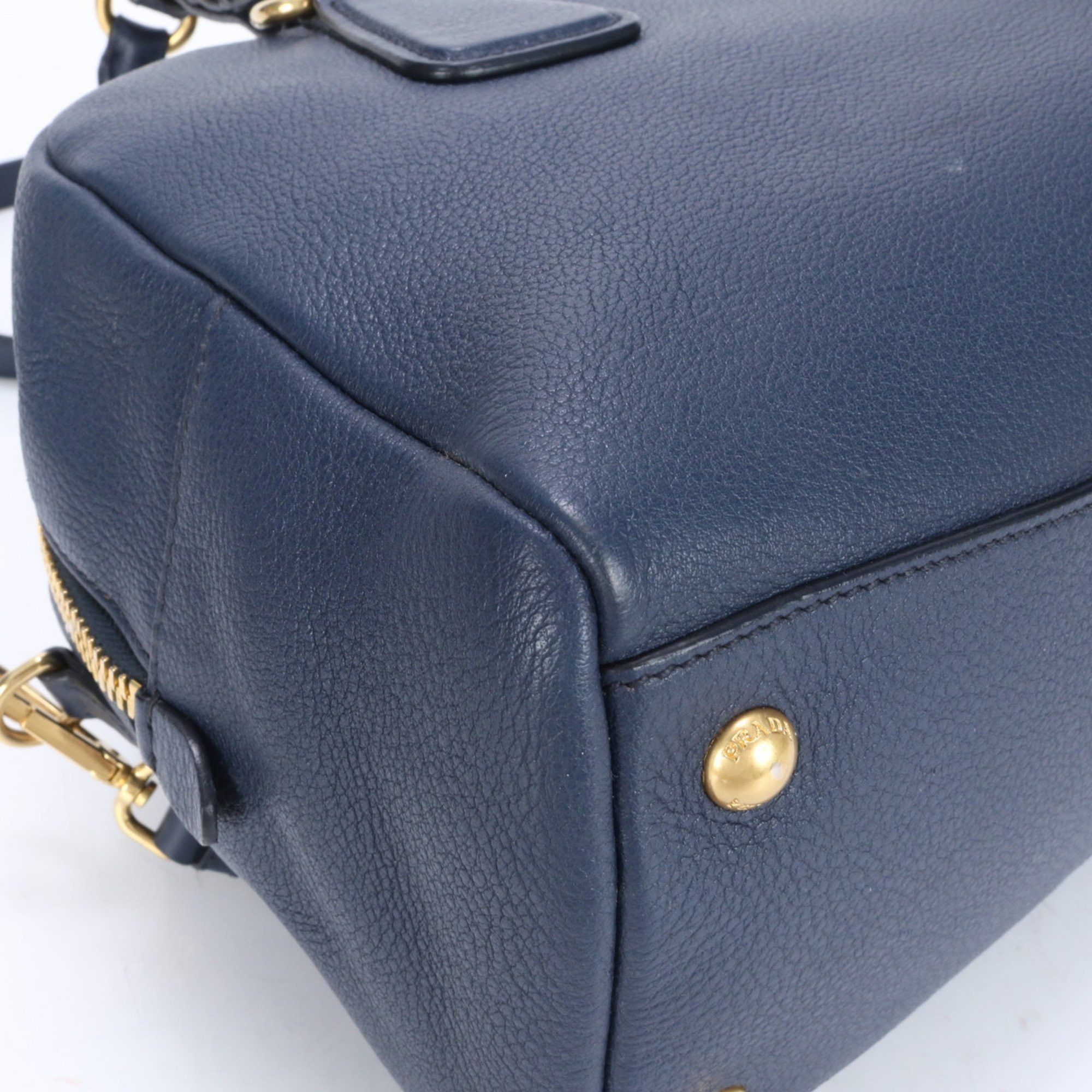 Prada Prada Vitello shoulder Size ONE SIZE - 8 Thumbnail