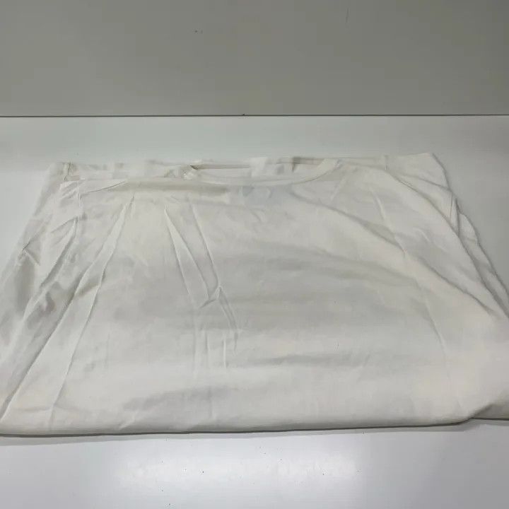 Gucci Gucci SS23 White Graphic Short Sleeve T-Shirt Size US M / EU 48-50 / 2 - 13 Thumbnail