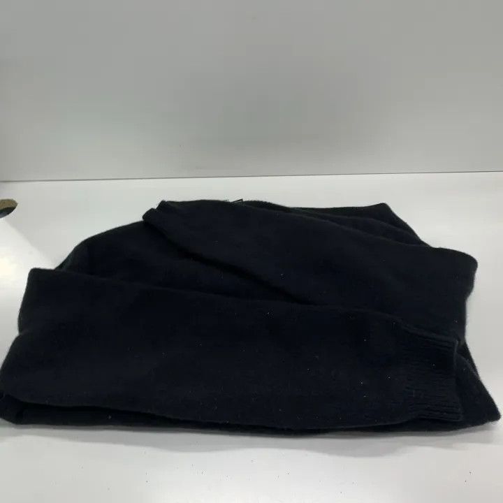 Gucci Gucci Black Crewneck Sweater with Logo Design Size US M / EU 48-50 / 2 - 10 Thumbnail