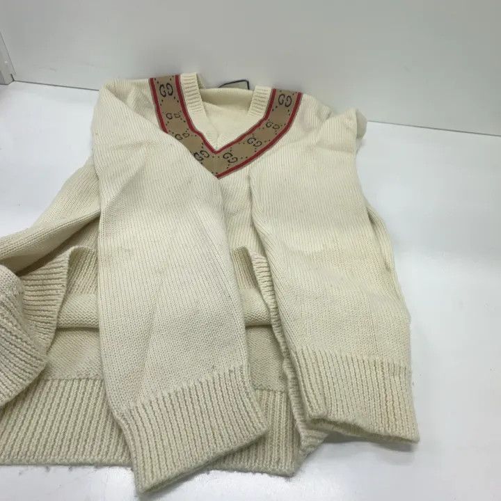 Gucci Gucci V-Neck Logo Long Sleeve Sweater Size US S / EU 44-46 / 1 - 12 Thumbnail