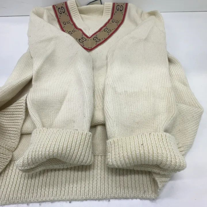 Gucci Gucci V-Neck Logo Long Sleeve Sweater Size US S / EU 44-46 / 1 - 13 Thumbnail
