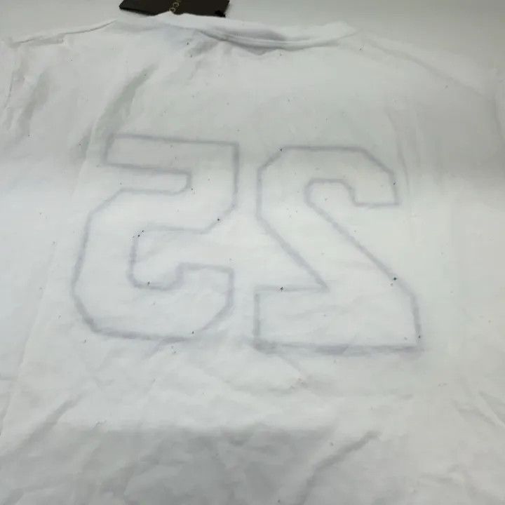 Gucci Gucci Numeric Logo Short Sleeve T-Shirt Size US L / EU 52-54 / 3 - 10 Thumbnail